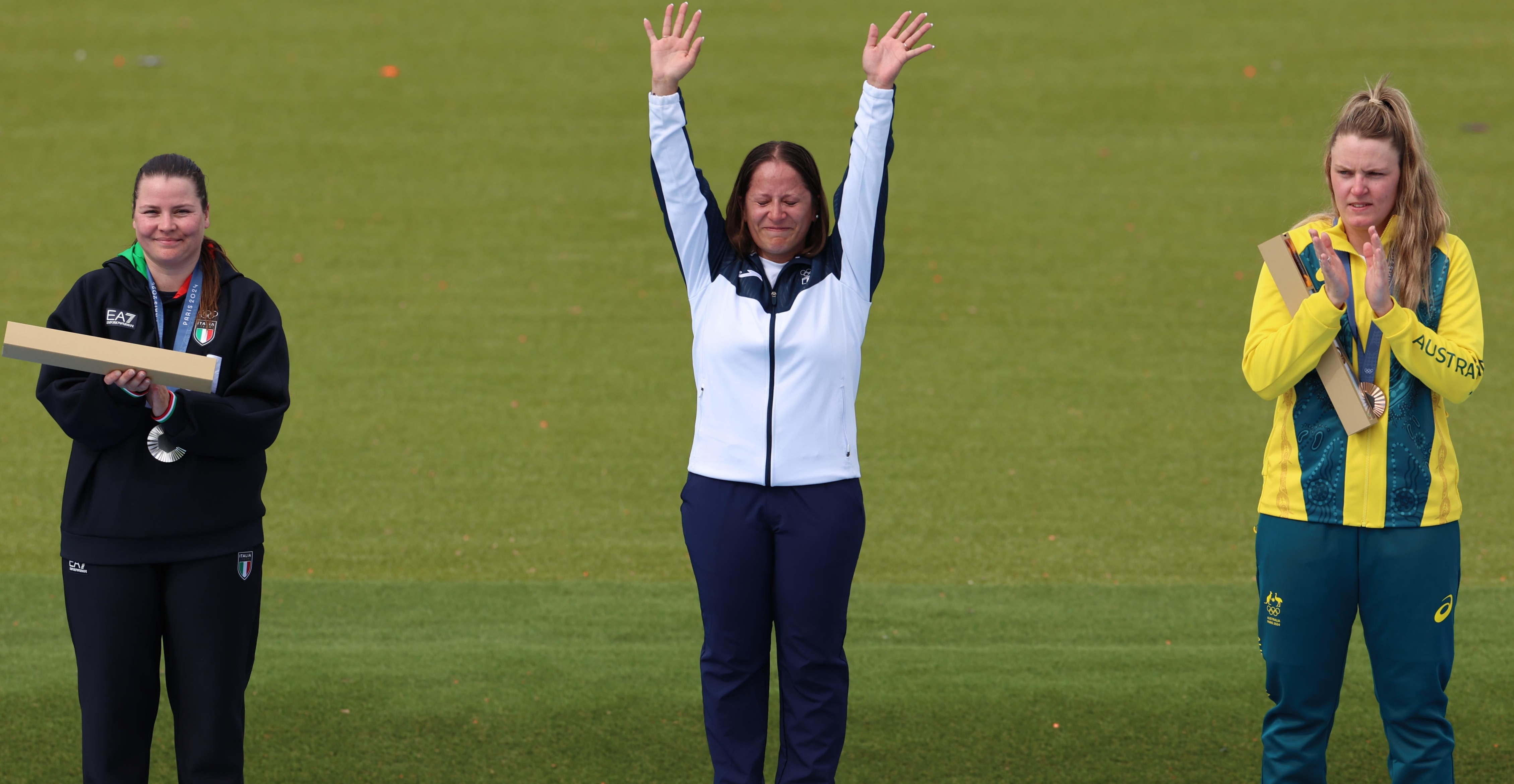 El emotivo momento en el que suena el himno de Guatemala tras el oro de Adriana Ruano en París 2024