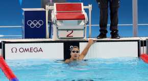 Lucero Mejía en la piscina de la  Paris la Défense Arena. (Foto Prensa Libre: Comité Olímpico Guatemalteco)