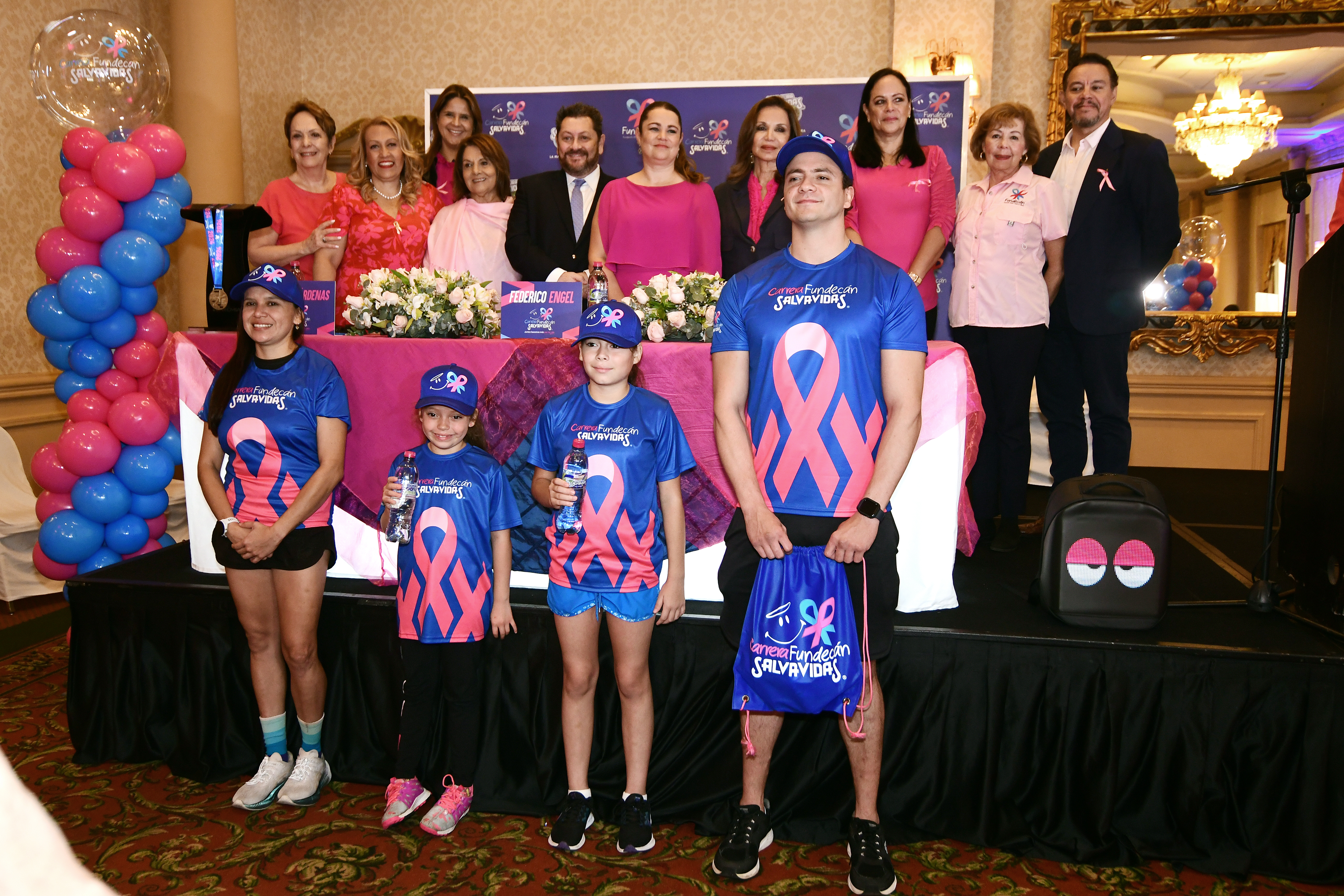 Unidos por la vida y la detección temprana del cáncer de mama