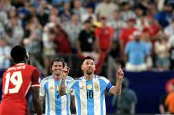 Lionel Messi celebrando su gol frente a Canadá.
