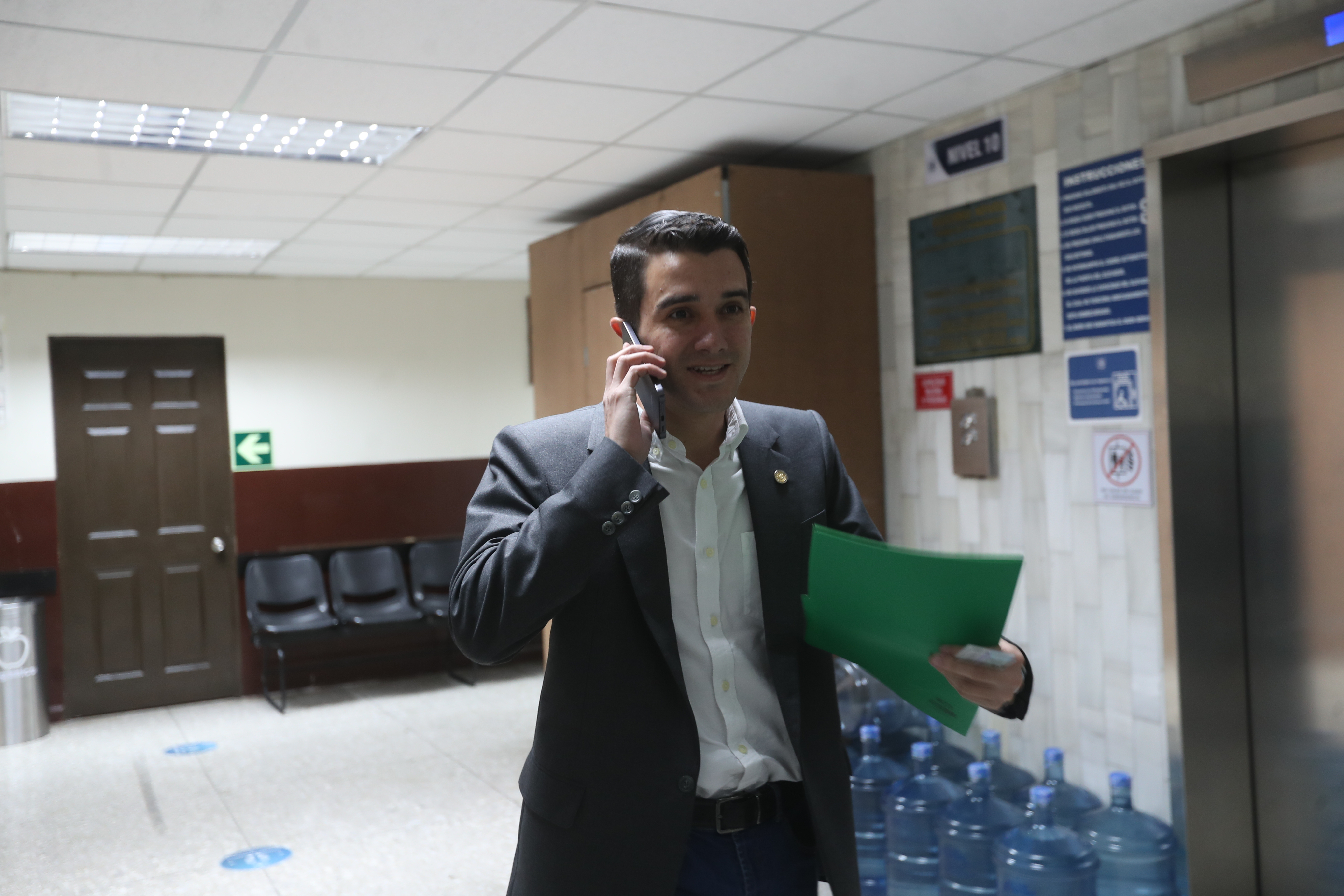 Retiran inmunidad al gobernador de Guatemala y puede ser investigado por el incendio en el vertedero de AMSA