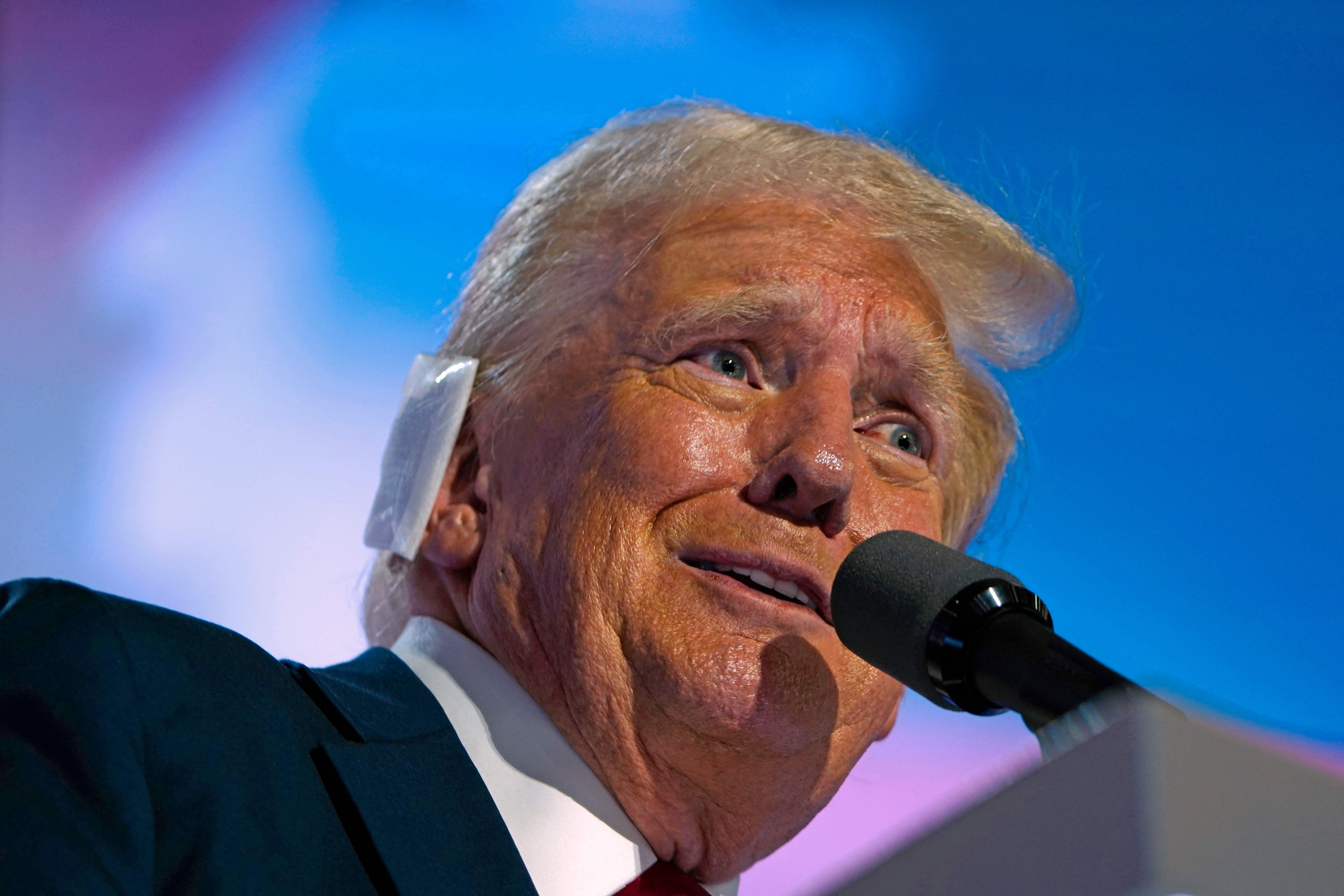 Donald Trump critica a Nayib Bukele y dice que El Salvador “envía asesinos” a EE. UU.