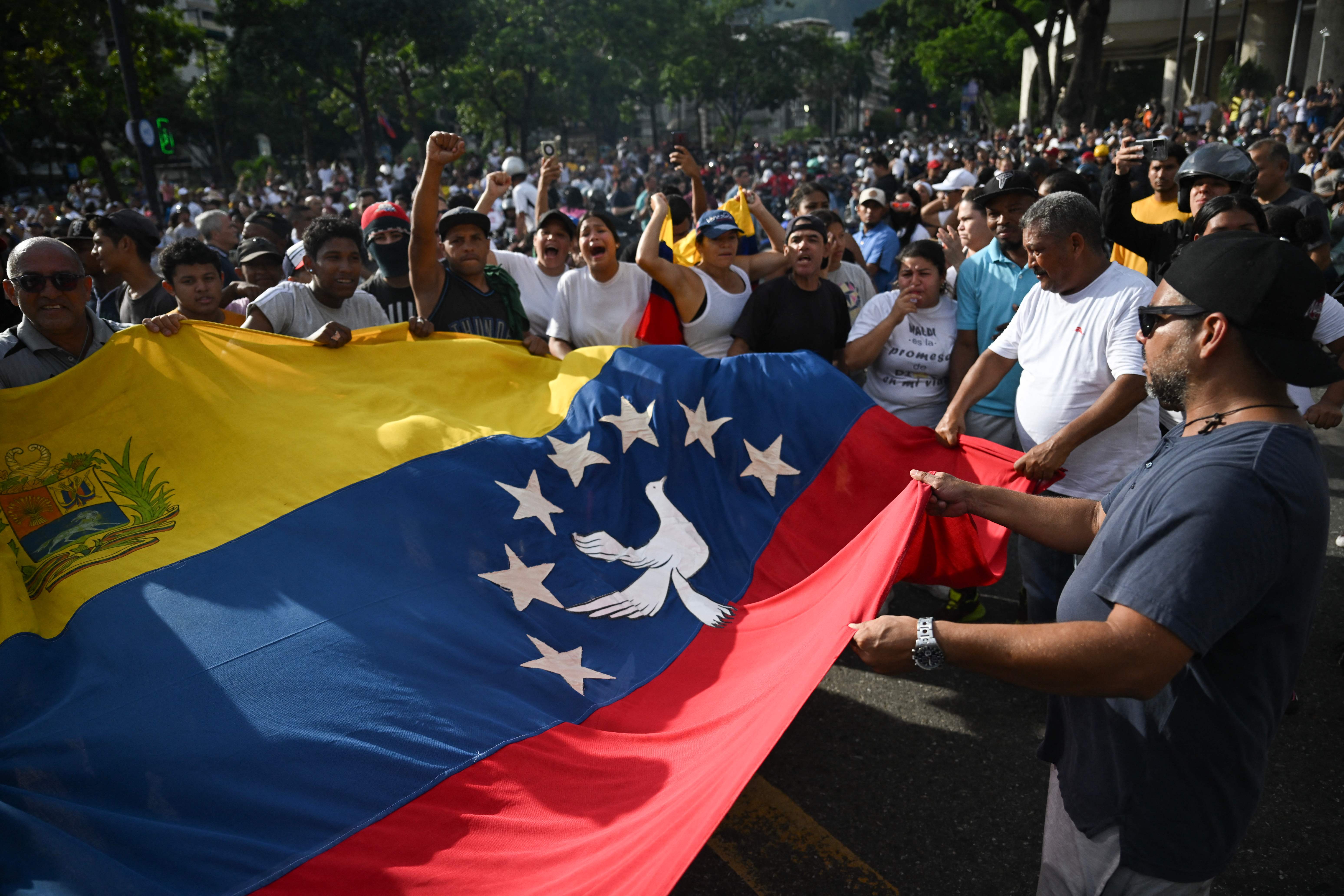 Países latinoamericanos critican retiro de sus embajadores por parte de Venezuela
