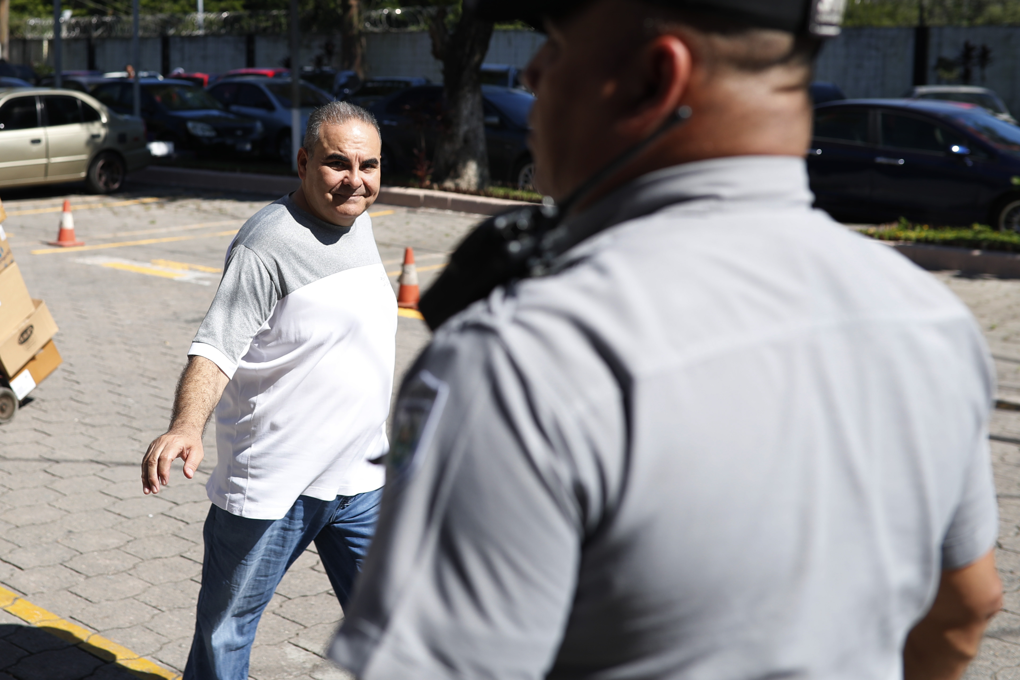 Reinsertarse a la sociedad, la esperanza de miles de presos no pandilleros en El Salvador