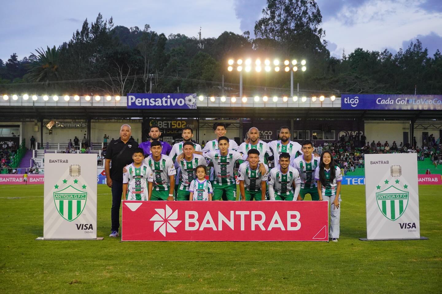 Antigua GFC logra agónica victoria en los últimos minutos ante Guastatoya