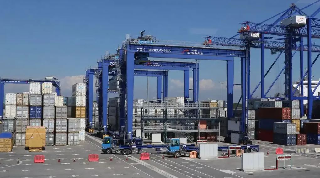 Silencio sobre futuro de APM Terminals causa incertidumbre en la cadena logística