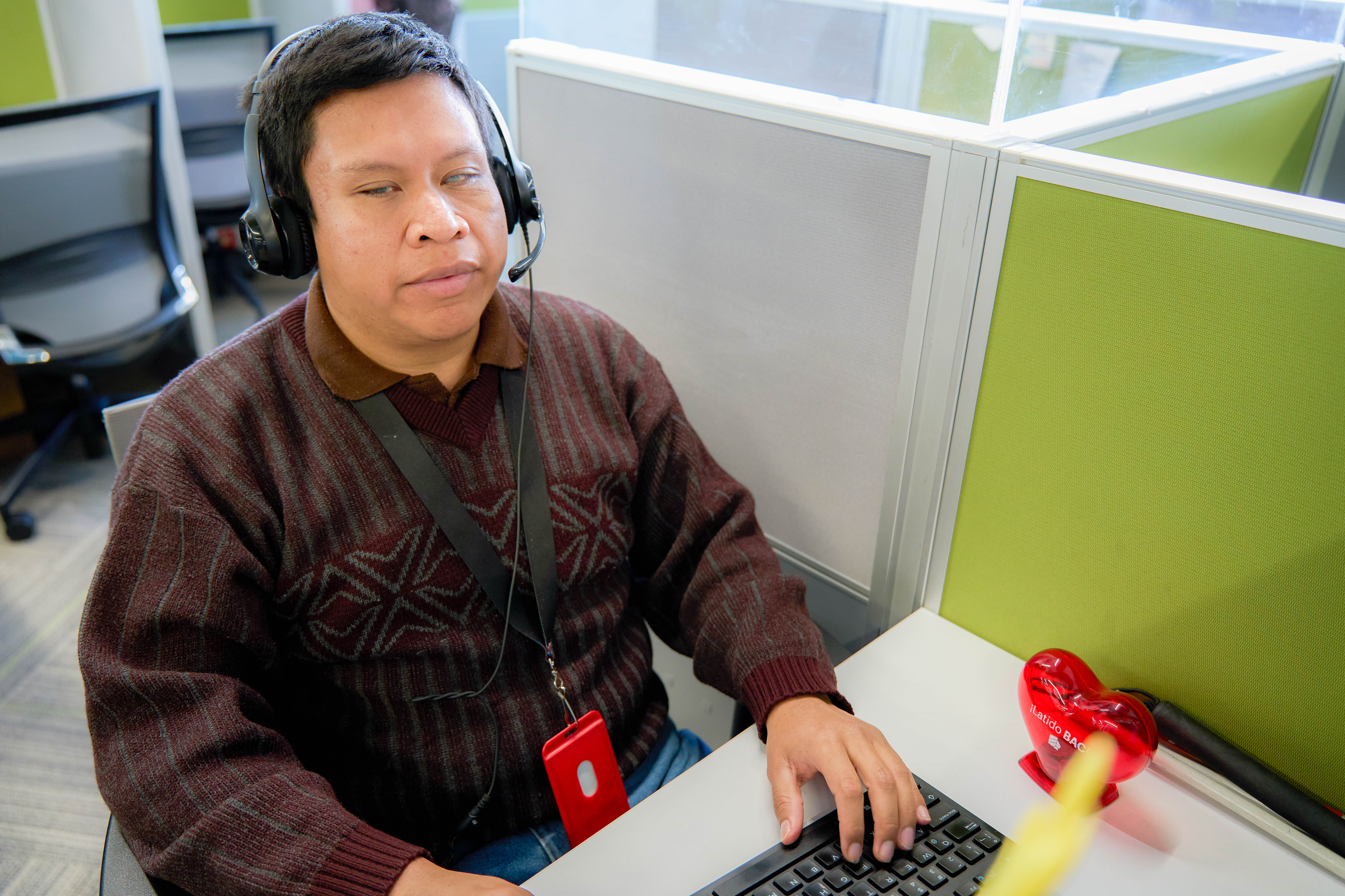 Cuál es la importancia de la inclusión laboral de personas con discapacidad en Guatemala y su impacto en la vida familiar