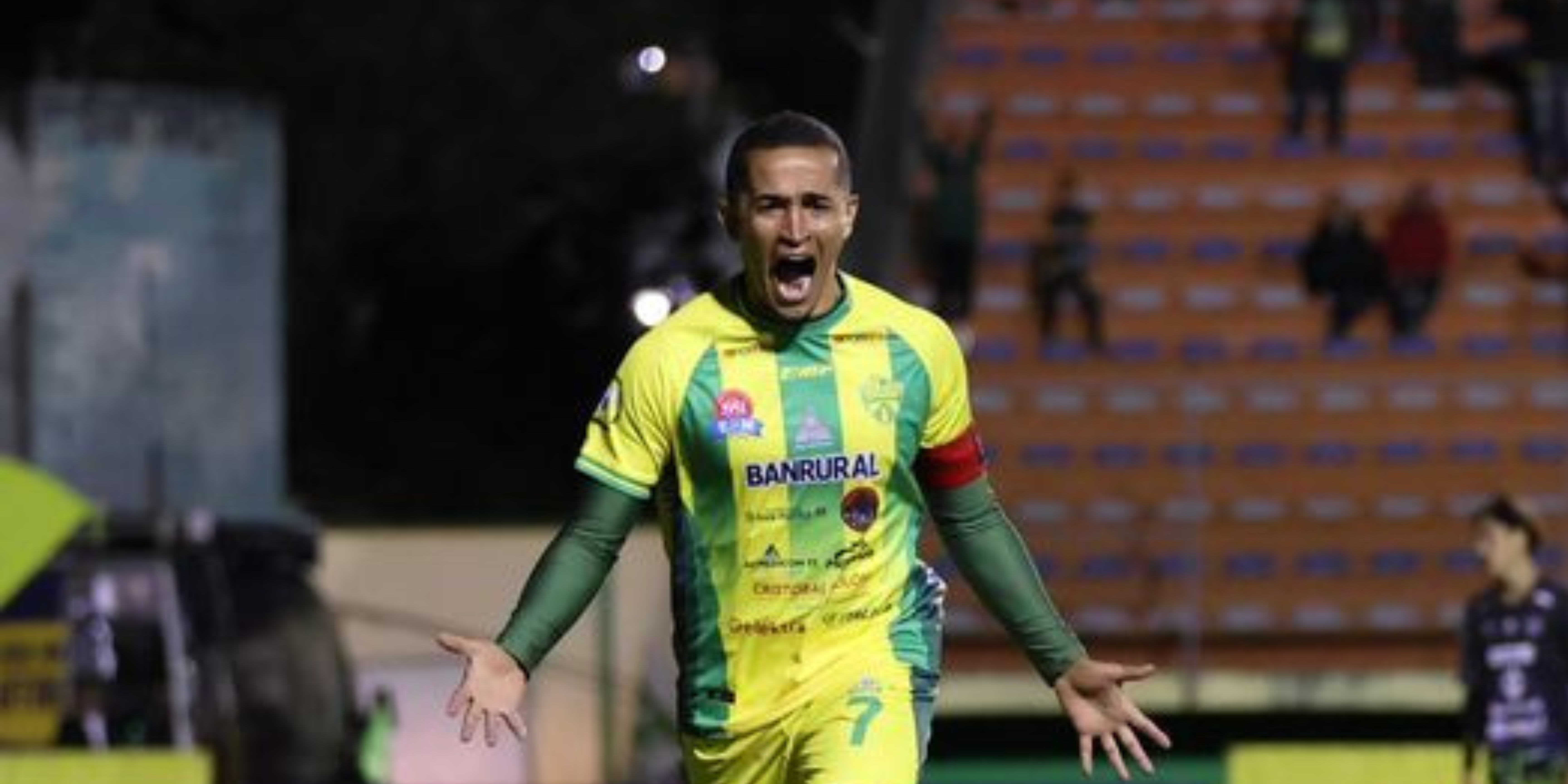 Xinabajul Huehue sigue intratable y logra su tercer triunfo consecutivo al vencer Antigua G.F.C.