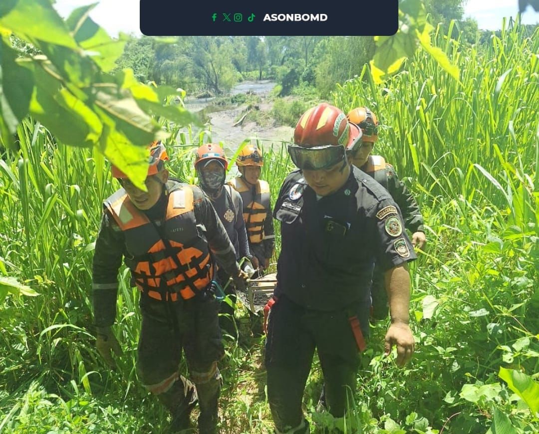 Dos menores de edad y un adulto son arrastrados por el Río Madre Vieja