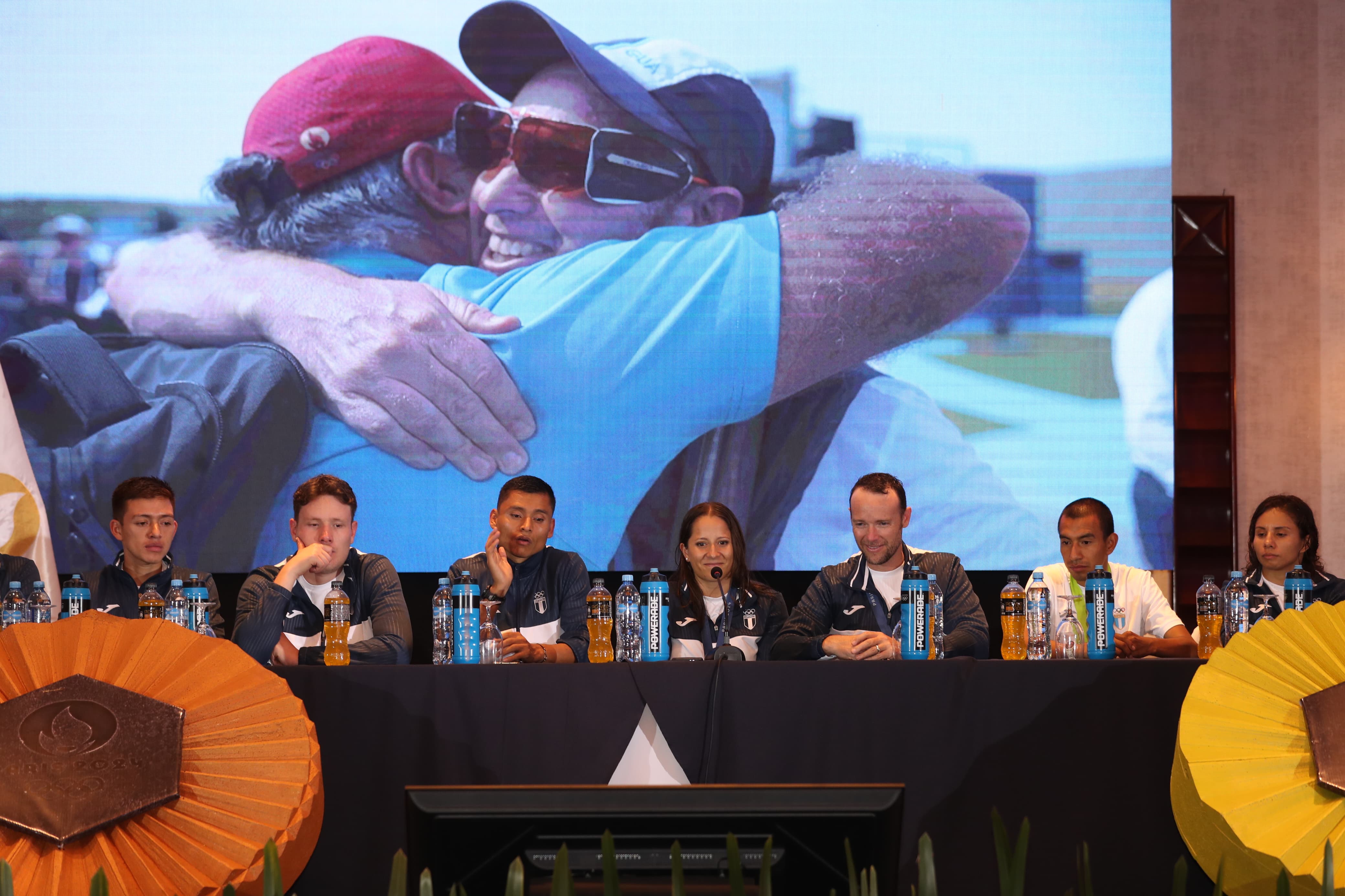 Érick Barrondo dedicó emotivo discurso a sus compañeros atletas de Juegos Olímpicos