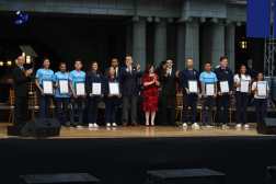 Reconocen a atletas guatemaltecos y celebran el Festival Olmpico en la Plaza de la Constitucin Decenas de guatemaltecos acuden a la Plaza de la Constitucin para participar en el Festival Olmpico para reconocer el esfuerzo de la delegacin nacional que particip en Pars 2024.


Fotografa Erick Avila                   17/08/2024