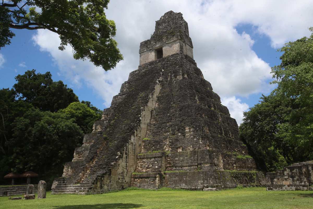 Parque Nacional Tikal Petén manifestación trabajadores