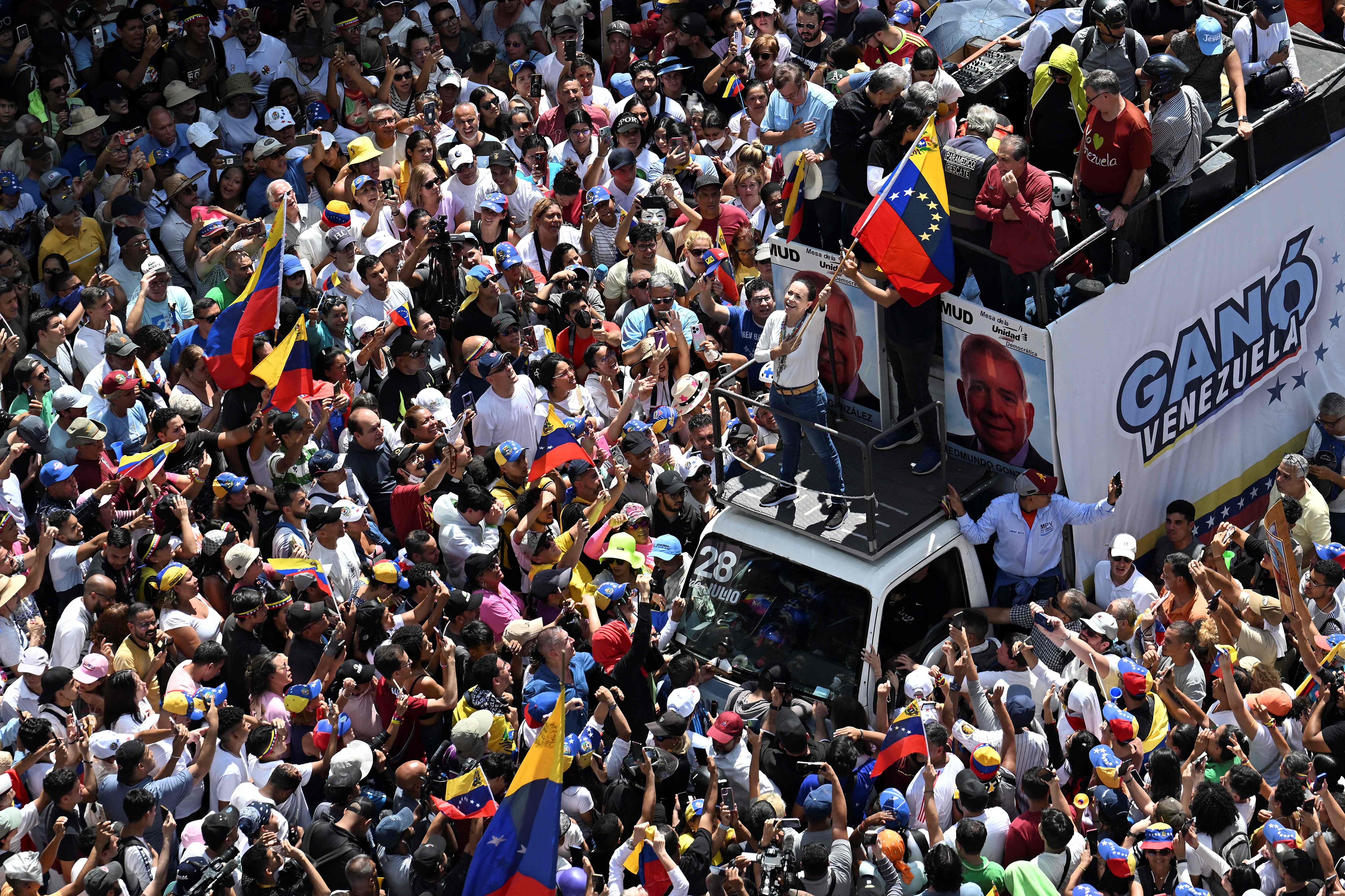 Venezolanos protestan en calles de Guatemala y varios países contra el “fraude” de Maduro
