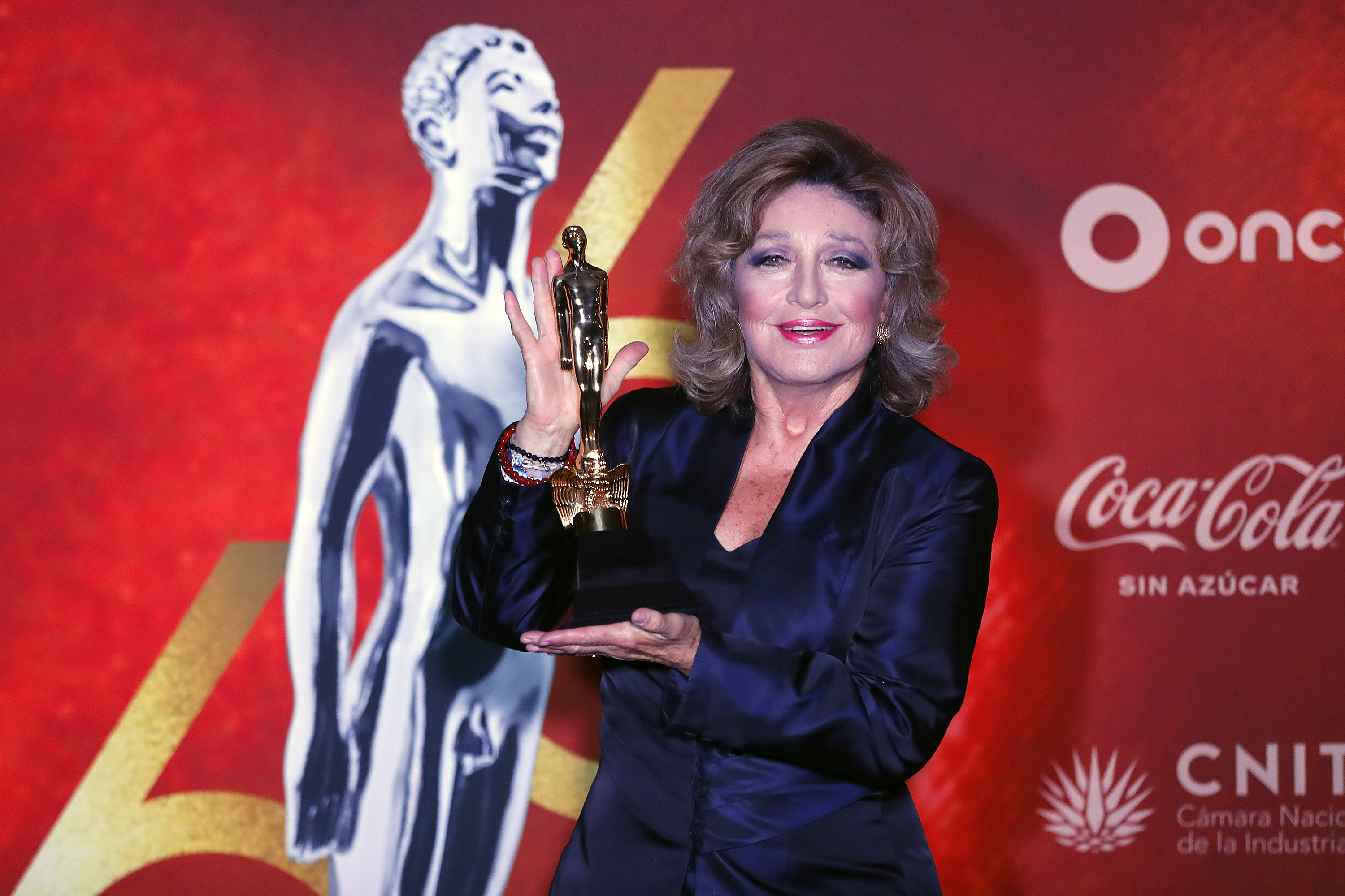 Verificamos por usted: ¿Qué se sabe sobre los rumores de la muerte de Angélica María?