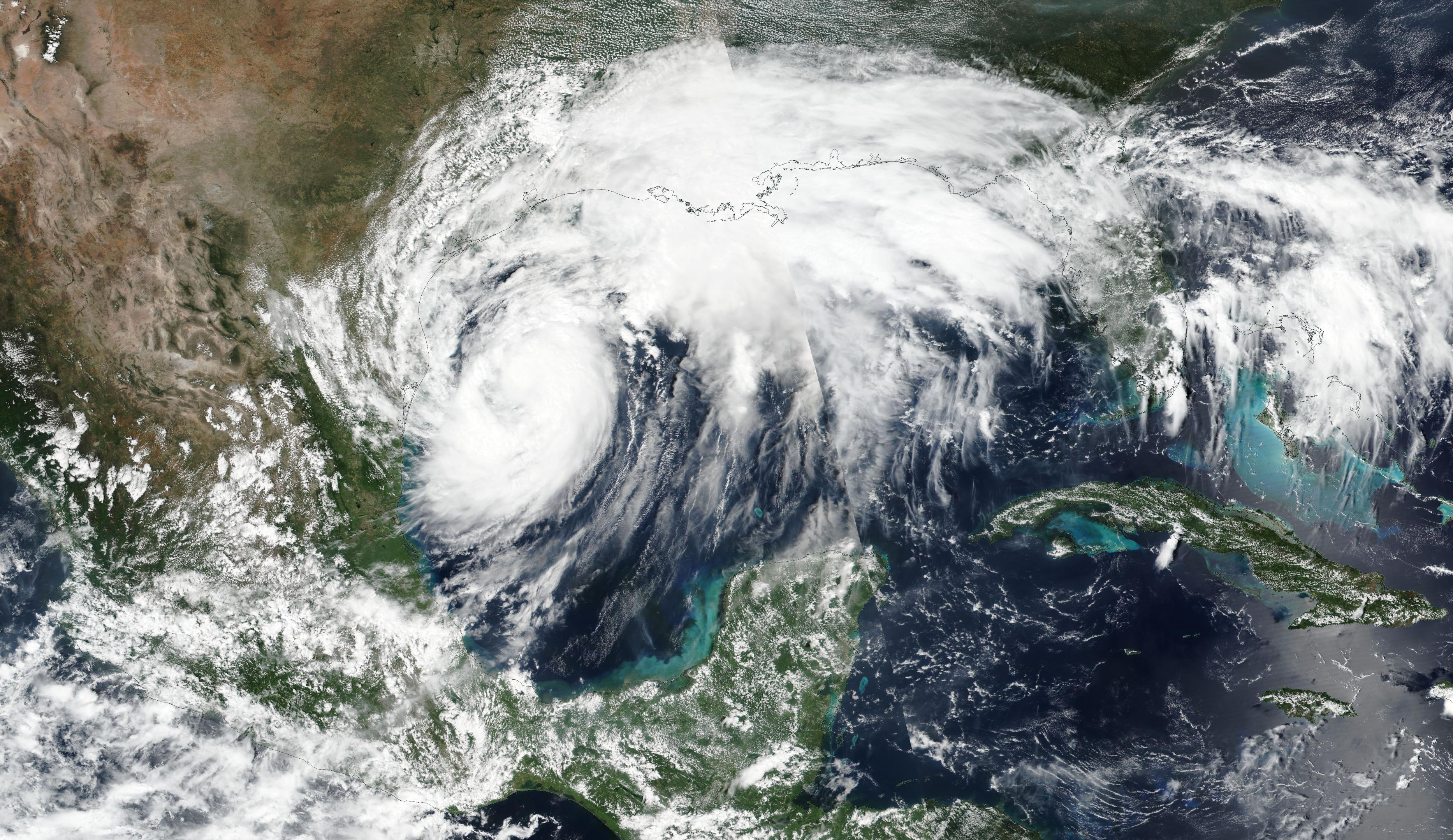 Huracán Francine se agita en el Golfo de México antes de impactar Luisiana