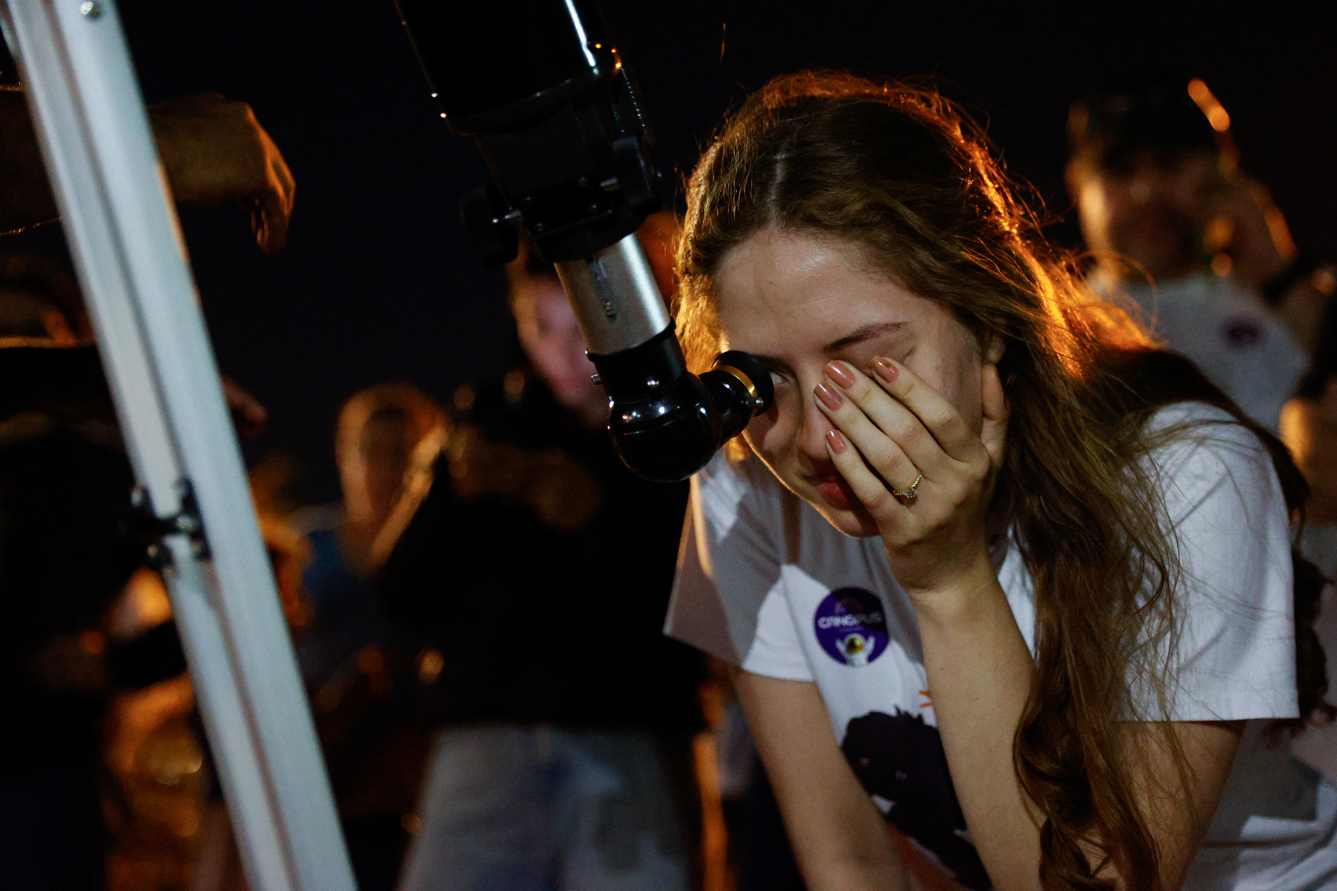 Diviértase en la primera observación astronómica abierta al público en el Museo Miraflores y conozca más de Plutón, la Luna y Orión. (Foto Prensa Libre: EFE)