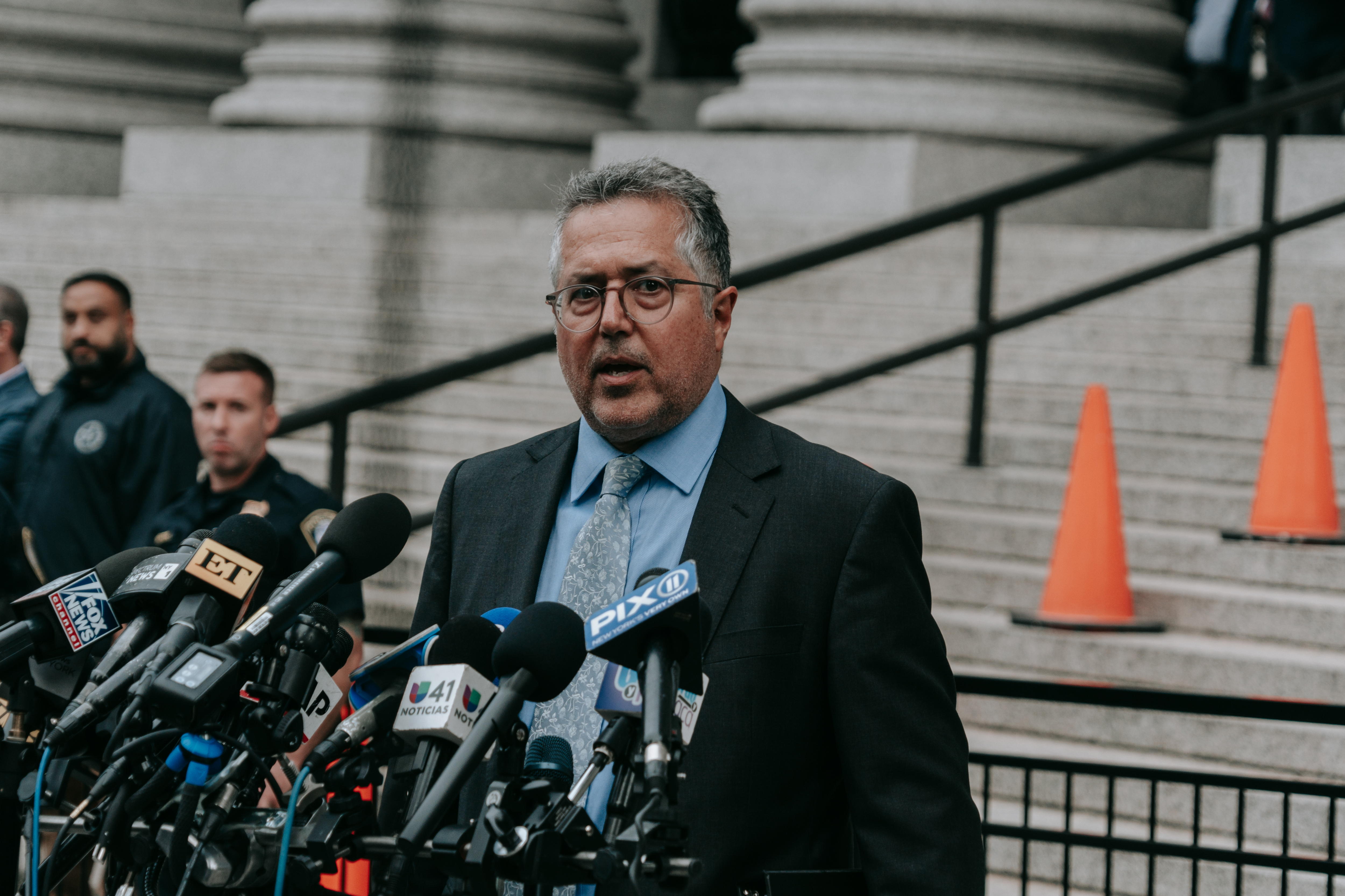 ¿Por qué los abogados de “Diddy” Combs piden conocer la identidad de los denunciantes?