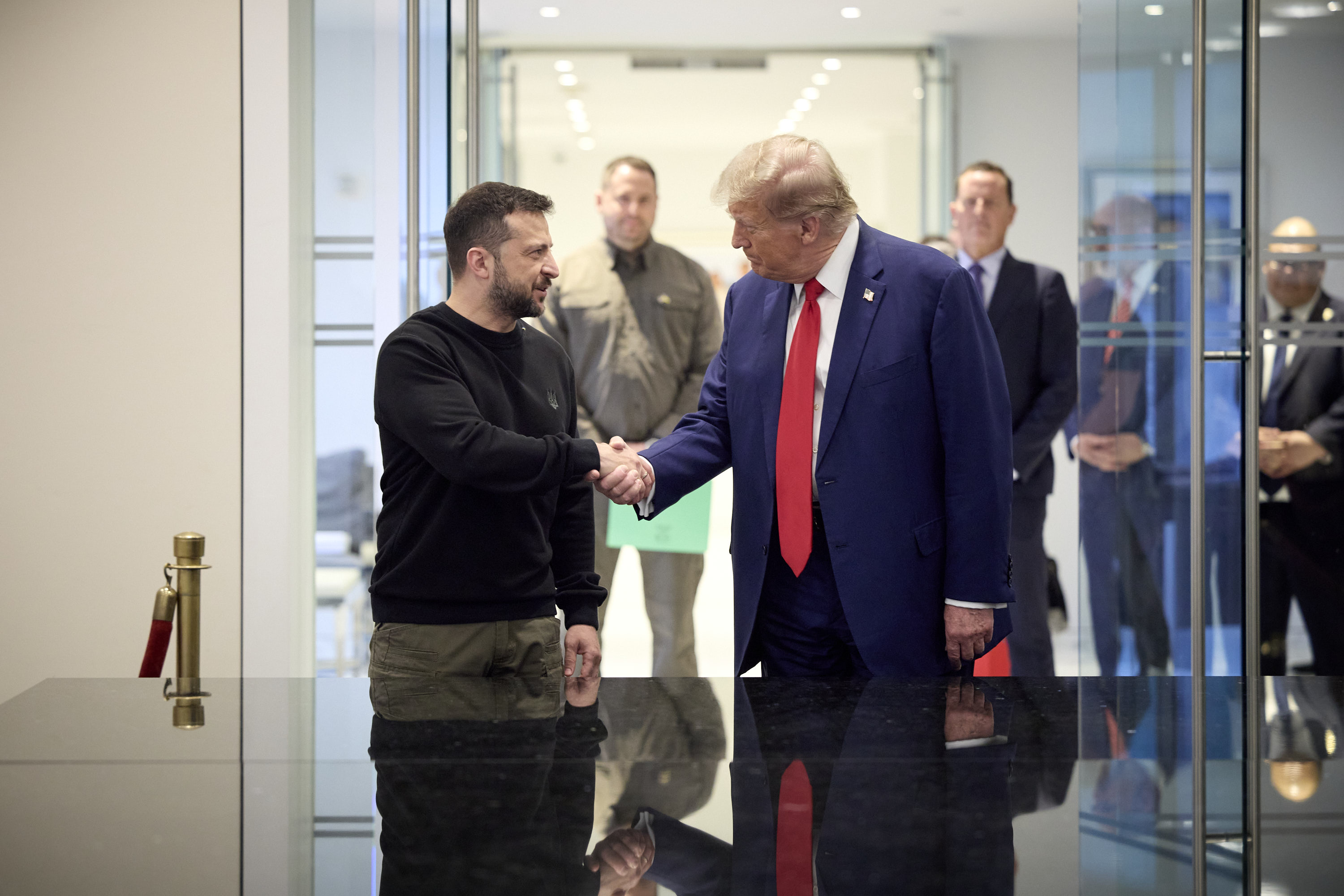 Zelenski afirma que la guerra en Ucrania “terminará antes” con Donald Trump como presidente de EE. UU.