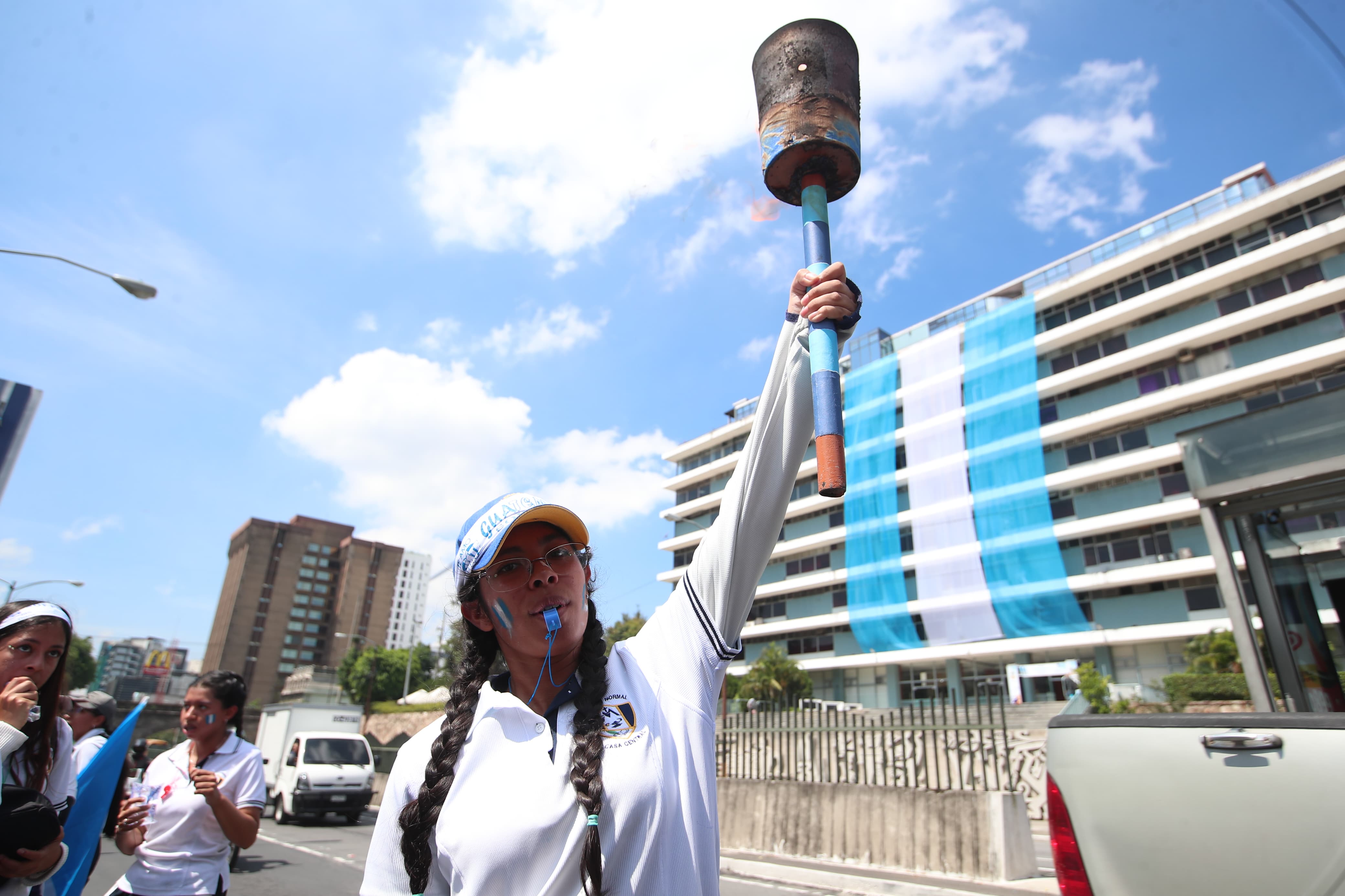 Las antorchas, forman parte de las tradiciones guatemaltecas que se celebran en las fiestas de Independencia. (Foto Prensa Libre: Byron Rivera Baiza)