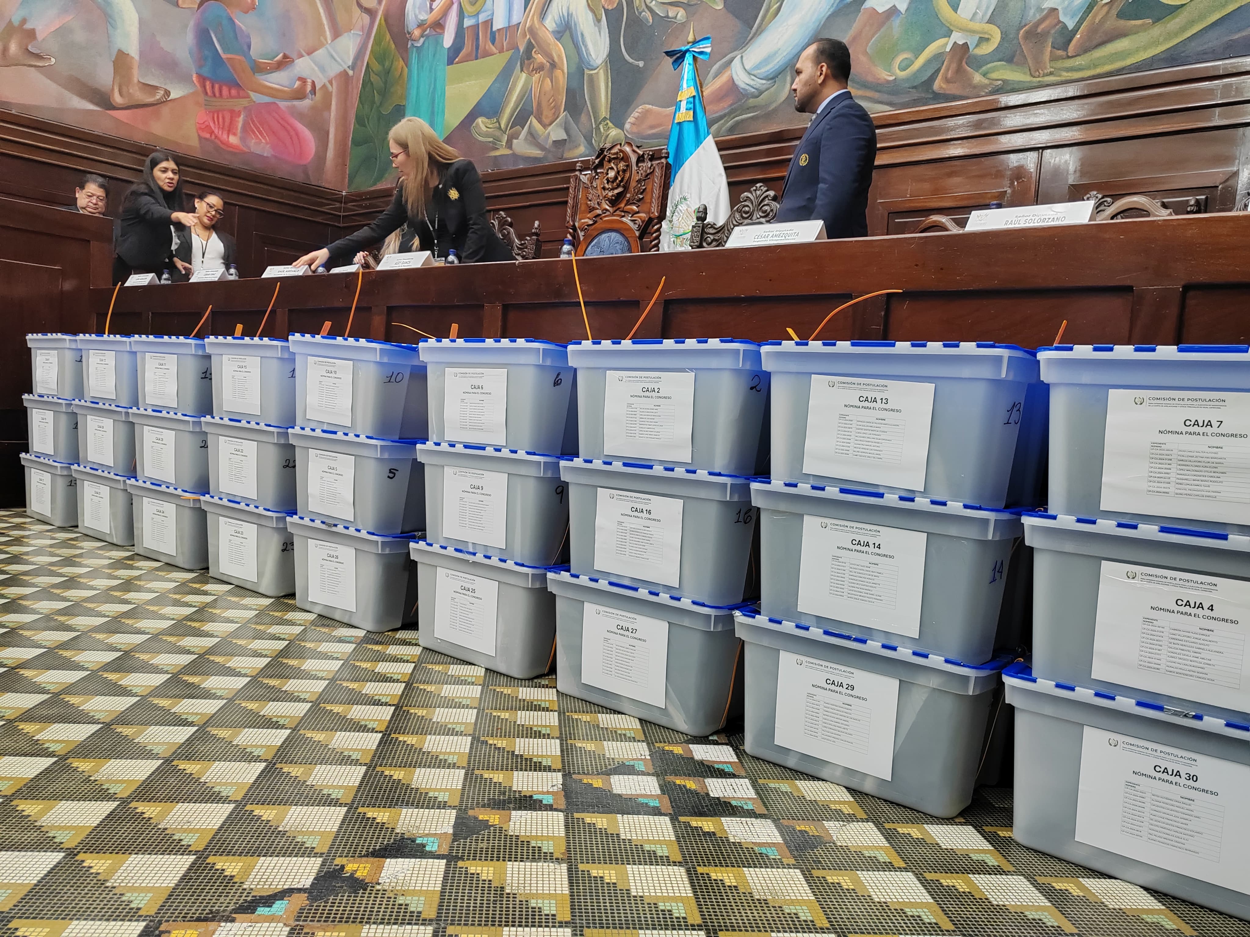 Bloques aliados inician a definir lista final para elección de magistrados de CSJ