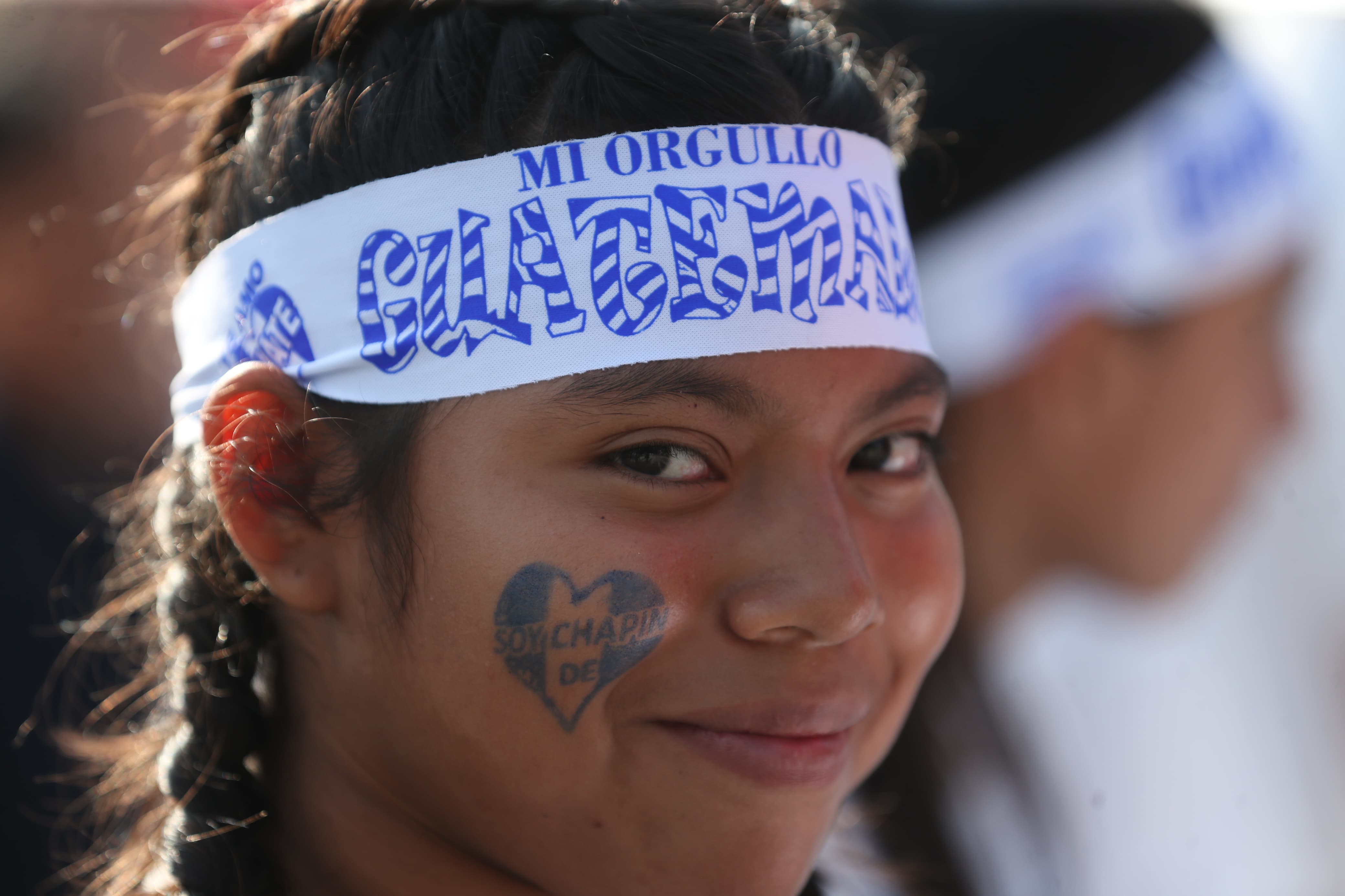 Durante el mes de septiembre, estudiantes muestran su amor por Guatemala. (Foto Prensa Libre: Érick Ávila)