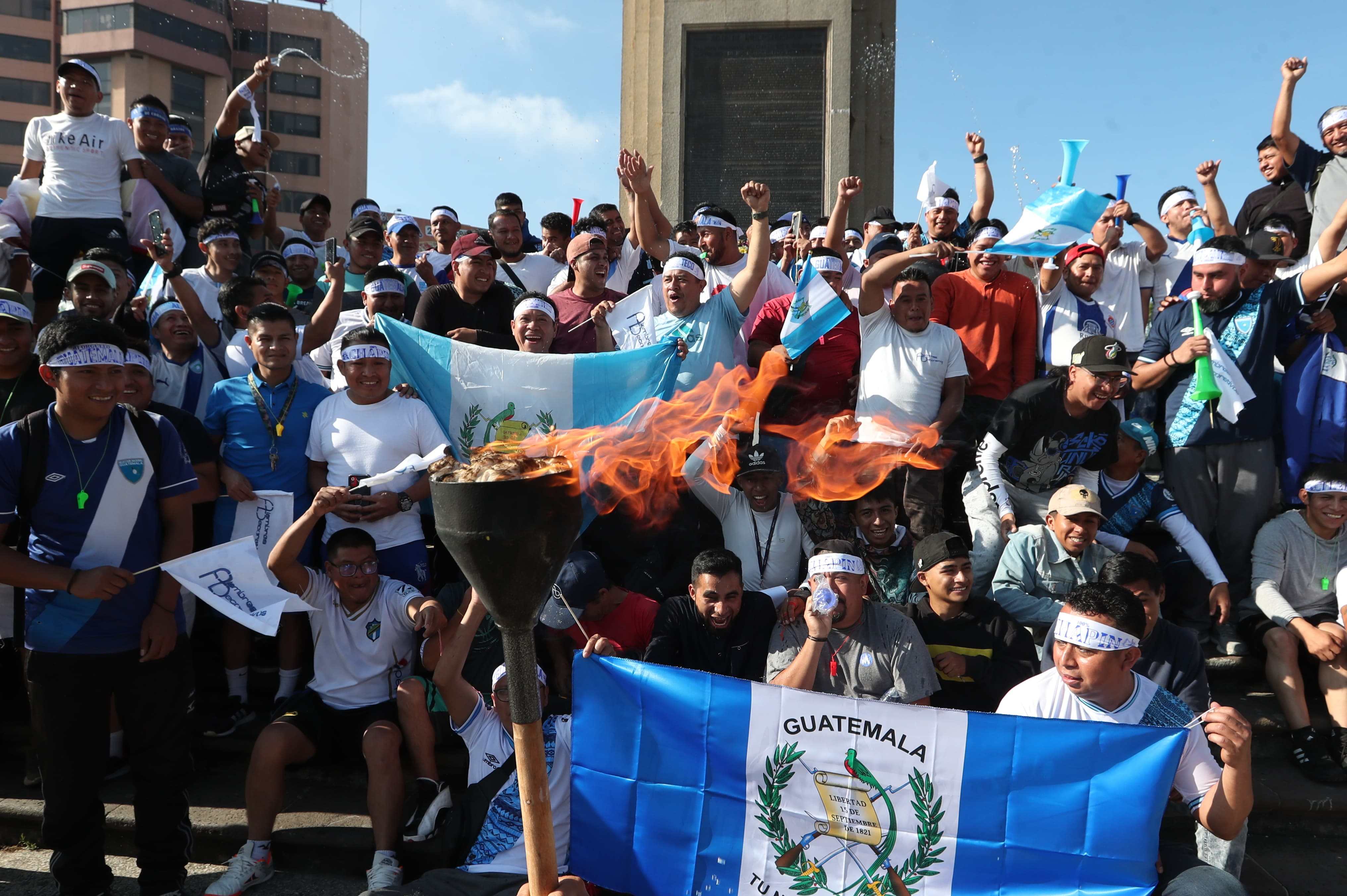 Fervor patrio al conmemorar 203 años de Independencia de Guatemala