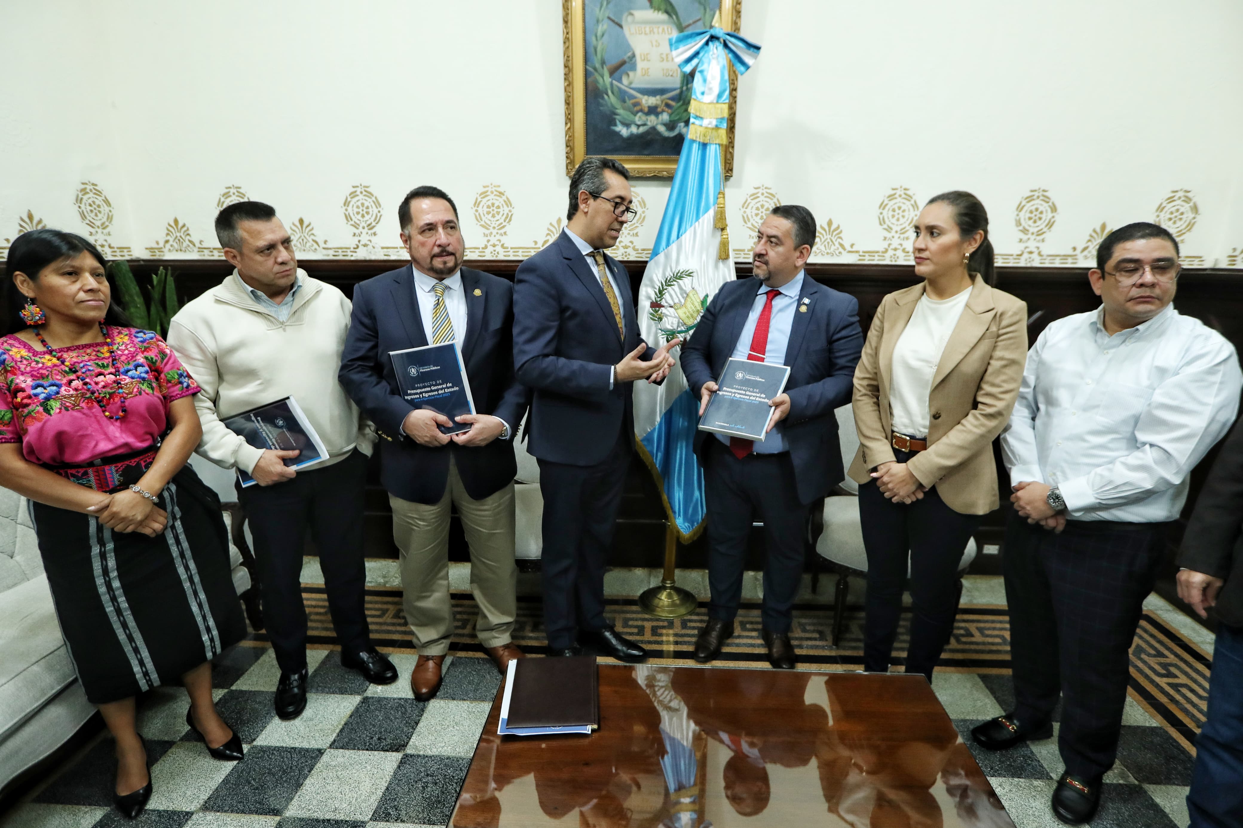 Presupuesto 2025: La deuda pública bonificable se duplicaría hasta Q25 mil millones
