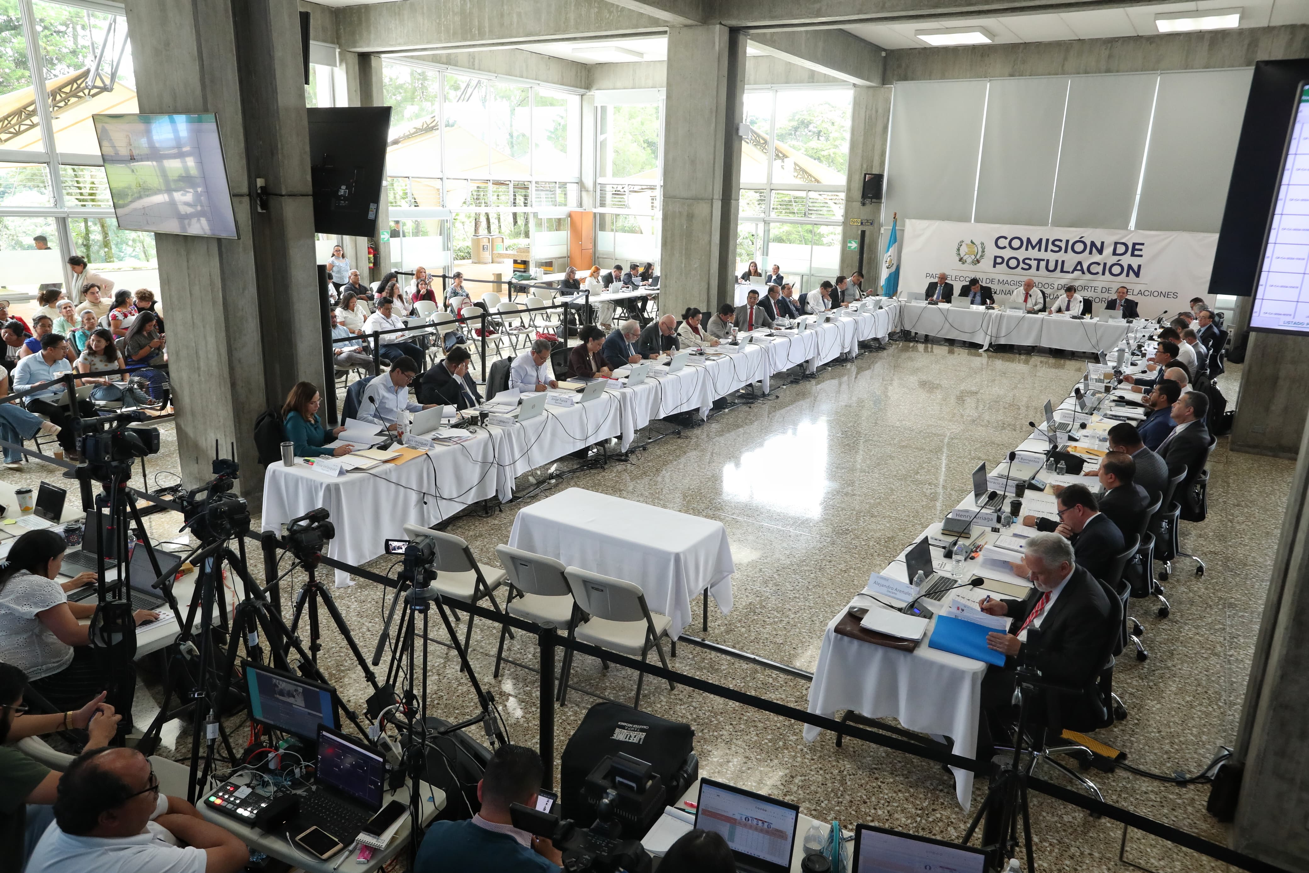 Jueces y magistrados cuestionados junto a comisionados son los primeros en ser electos como candidatos a Corte de Apelaciones