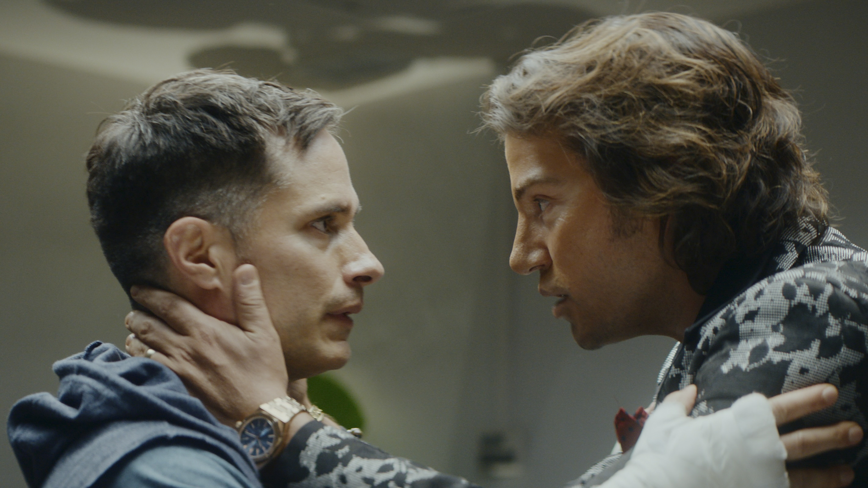 Los actores mexicanos Gael García Bernal y Diego Luna serán los productores de la nueva serie The Boys.  (Foto Prensa Libre: EFE)