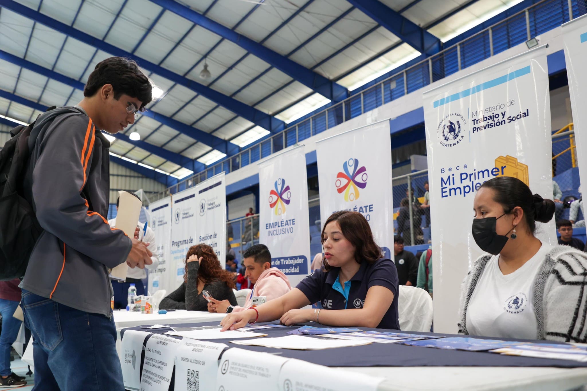 Los 10 aspectos para optar a un empleo como vacacionista en Guatemala
