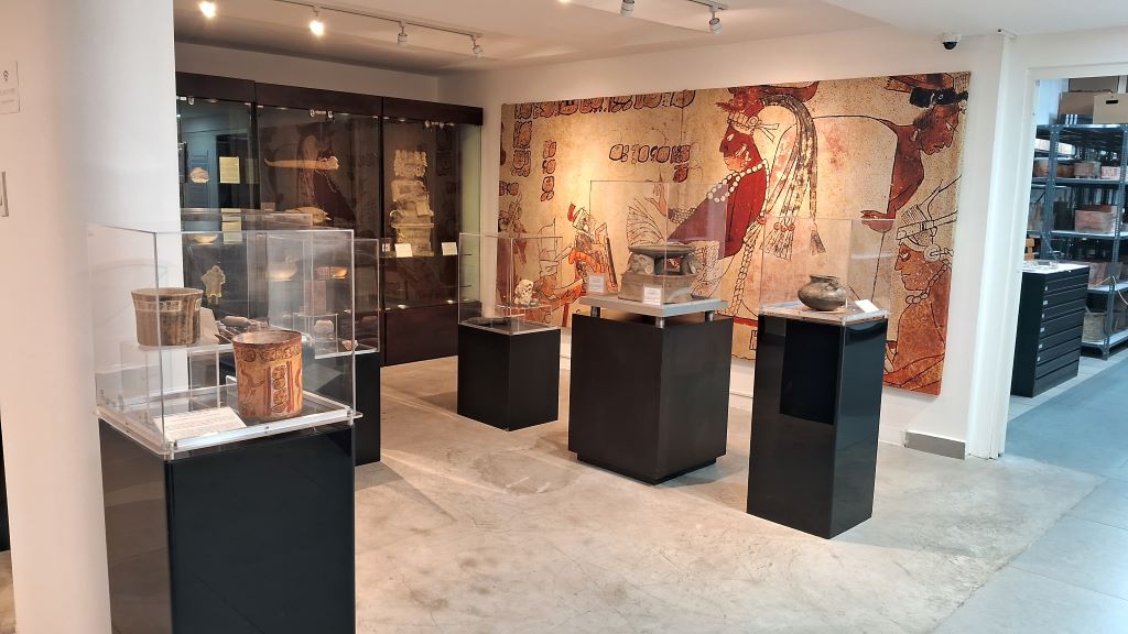 Fundación Ruta Maya abre galería en Avenida Las Américas