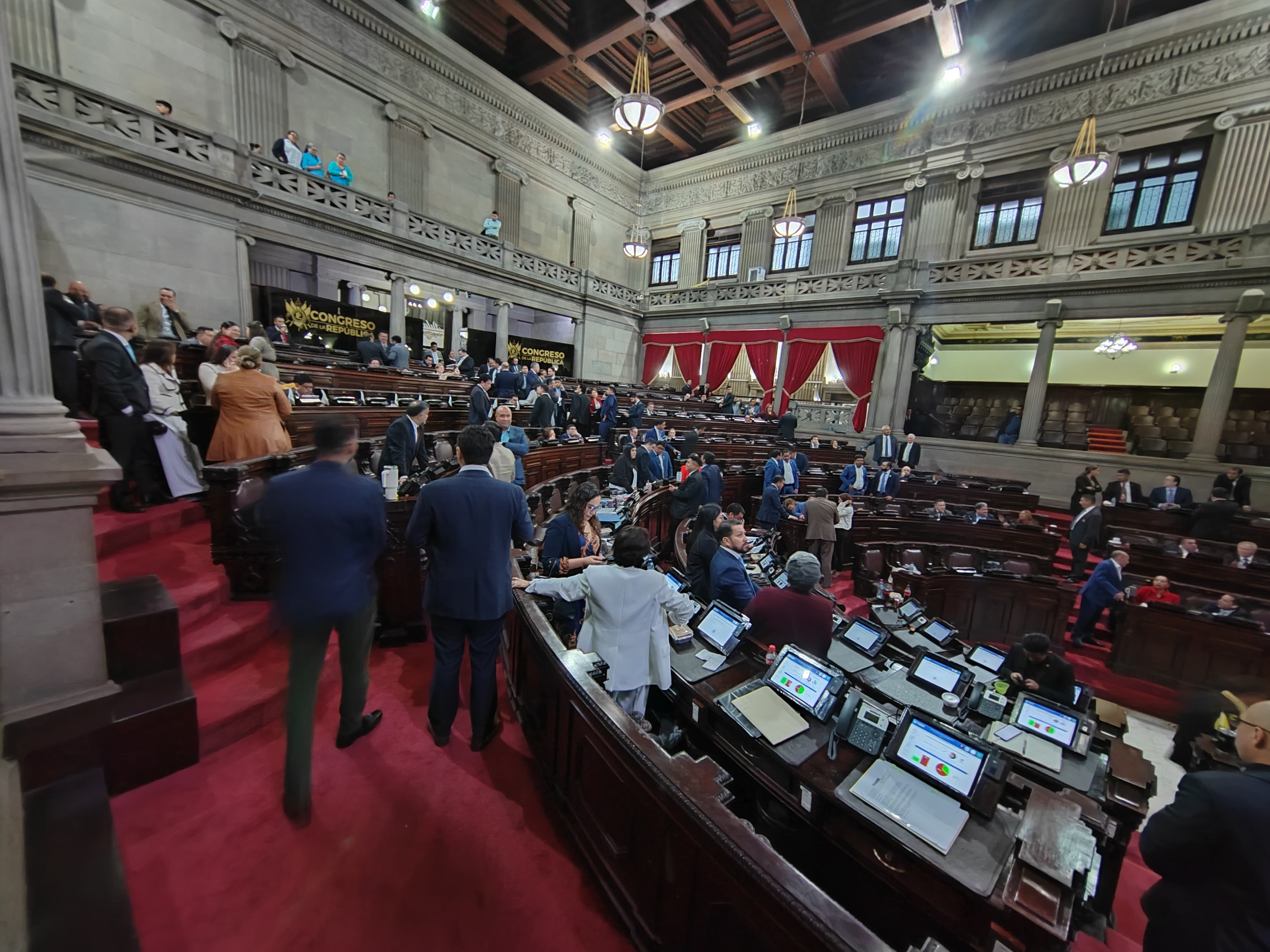 Intentó oficialista de reformar la Ley contra la Delincuencia Organizada frena la aprobación del Presupuesto 2025