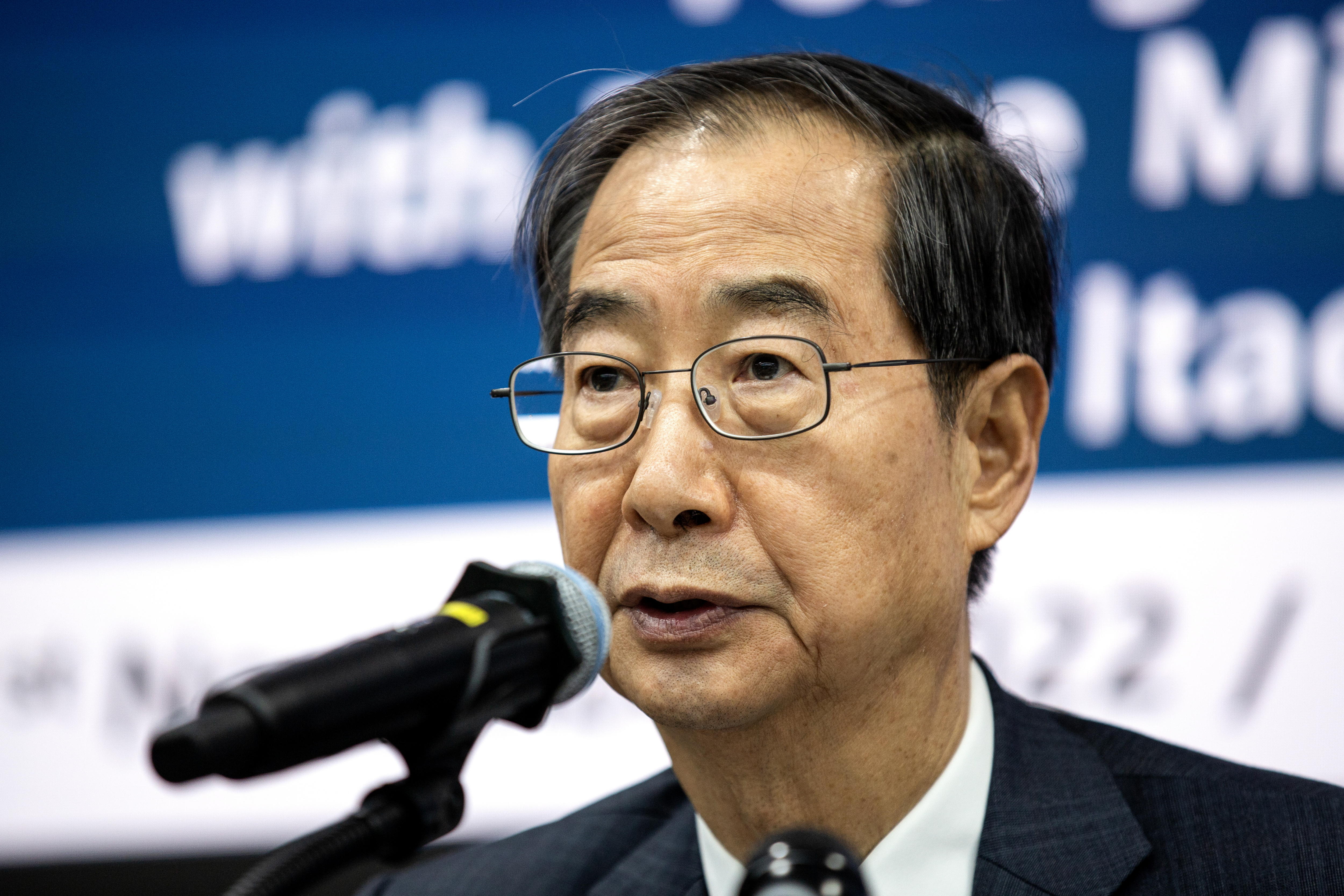 Parlamentarios surcoreanos destituyen a Han Duck-soo como presidente interino