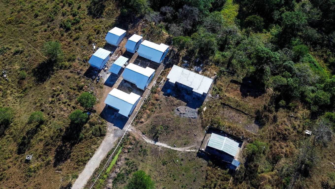 En la finca hay un espacio donde la secta está construyendo más complejos habitacionales para los integrantes. (Foto Prensa Libre: Oscar Vásquez)