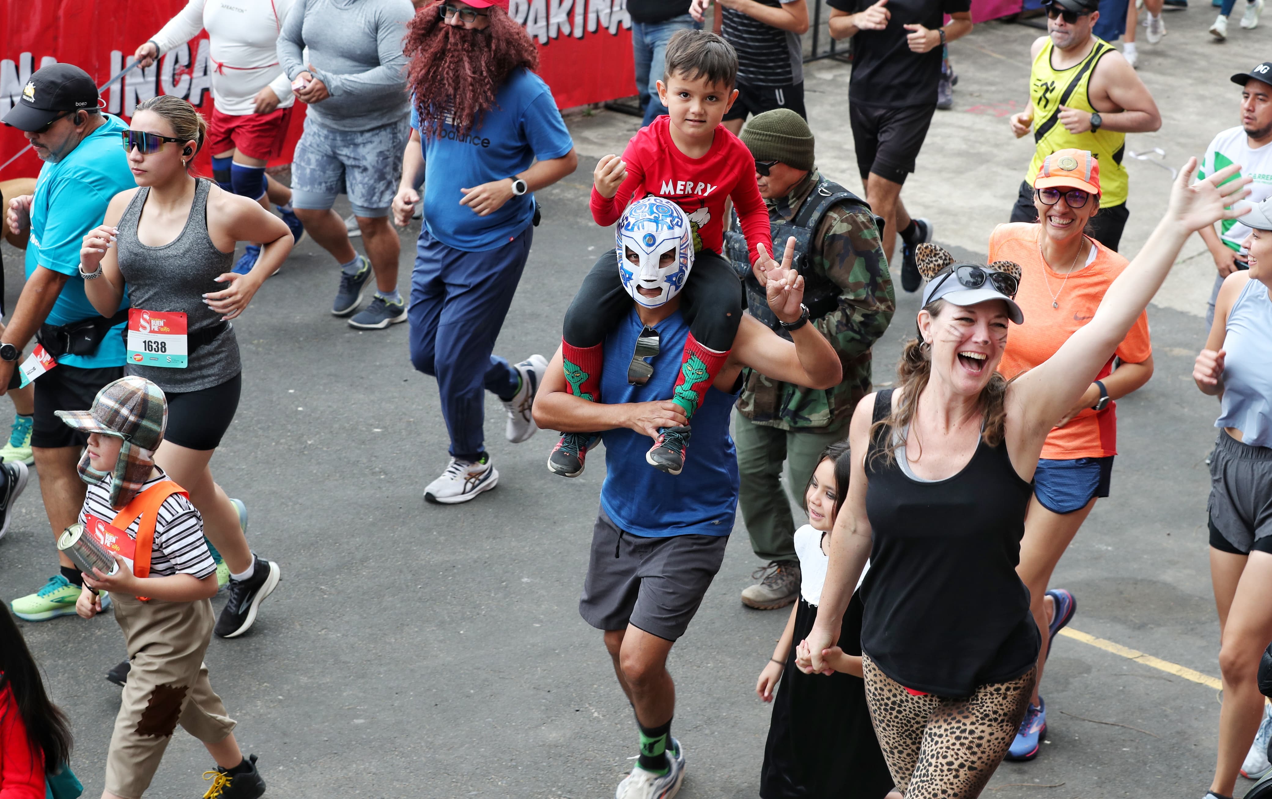 Cada 31 de diciembre se celebra la fiesta de San Silvestre en honor al Papa Silvestre I, fecha que coincide con la víspera de Año Nuevo.(Foto Prensa Libre: Esbin García)