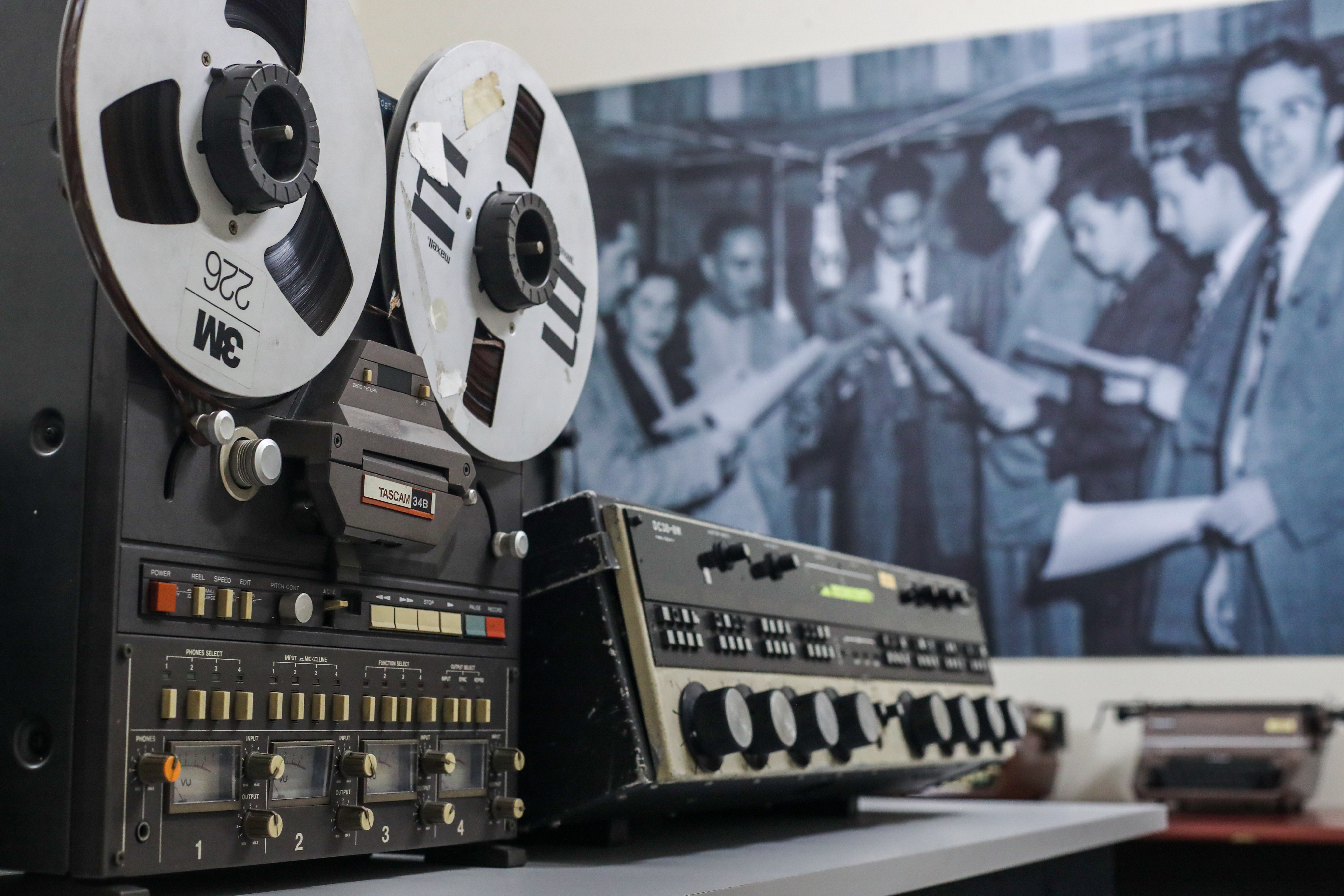Audios de Miguel Ángel Asturias, discos de acetato, fotografías: los tesoros que alberga el museo de la histórica radio TGW