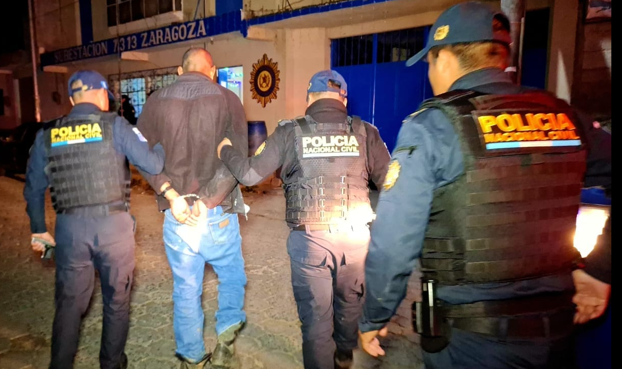 Durante persecución capturan a sujeto que habría disparado contra agentes de la PNC