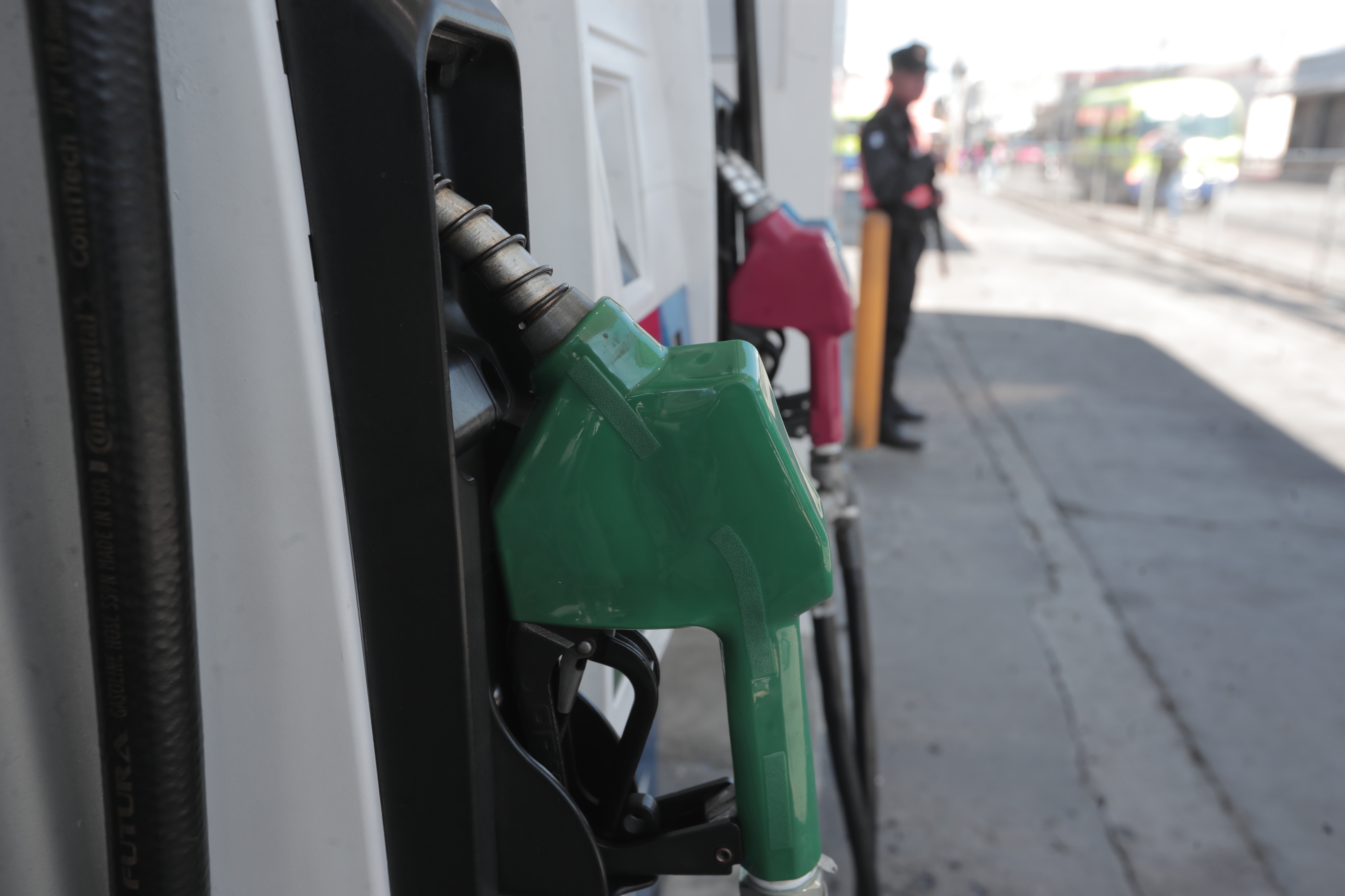 Verificamos por usted: ¿Subió el precio de la gasolina en Guatemala?