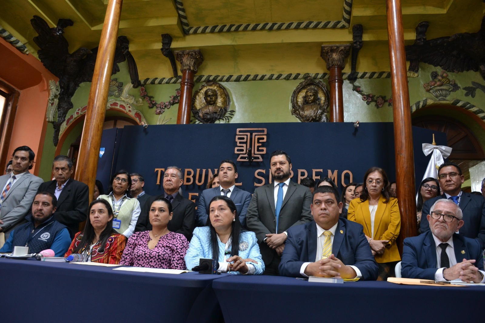Blanca Alfaro retoma la presidencia del TSE luego de la nueva suspensión de los magistrados titulares