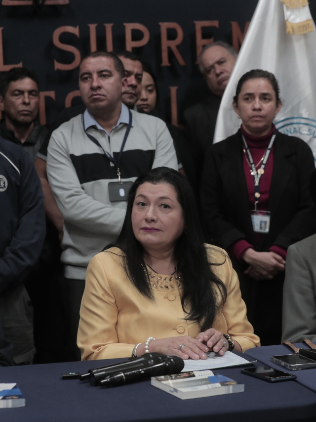 BLANCA ALFARO PRESIDENTA TSE