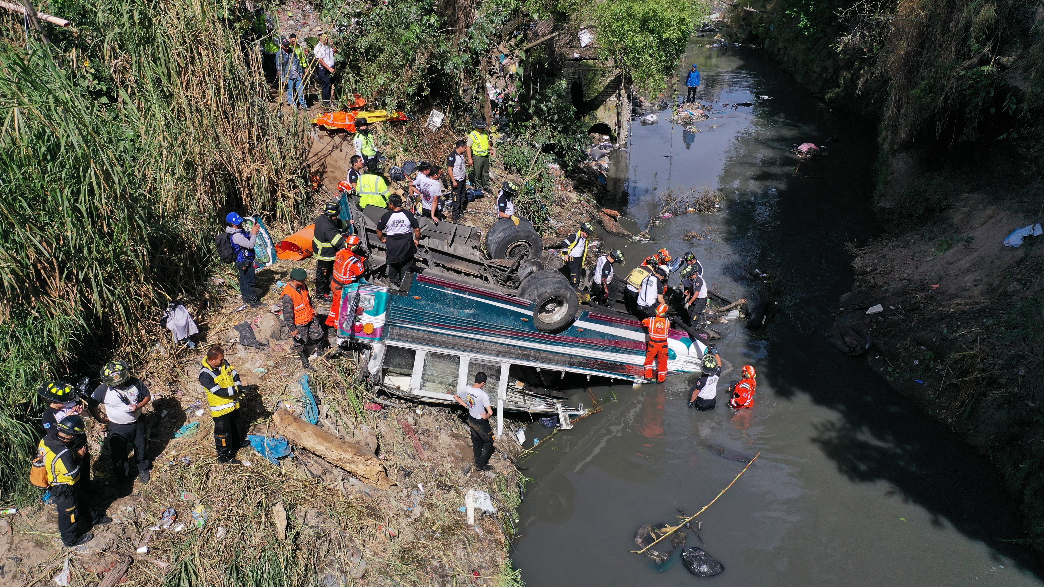 Gobierno aún analiza la compensación de Q50 mil para familias de víctimas del accidente en puente Belice