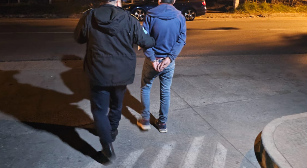 Sujeto se hacía pasar por investigador de la PNC para extorsionar a su hermano y así fue descubierto