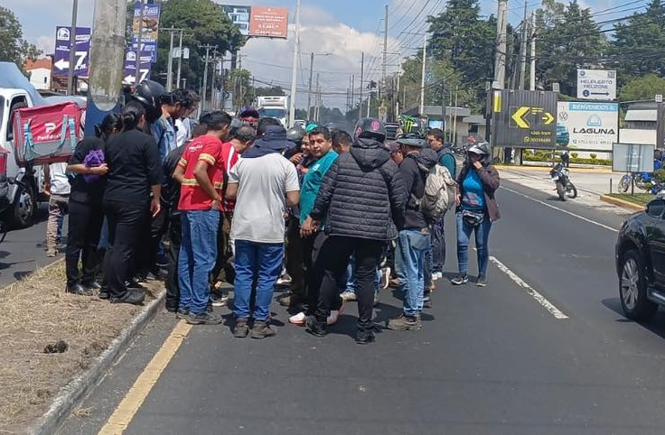 Ataque armado en el km 22 de ruta a El Salvador, cerca de un área comercial, deja dos fallecidos