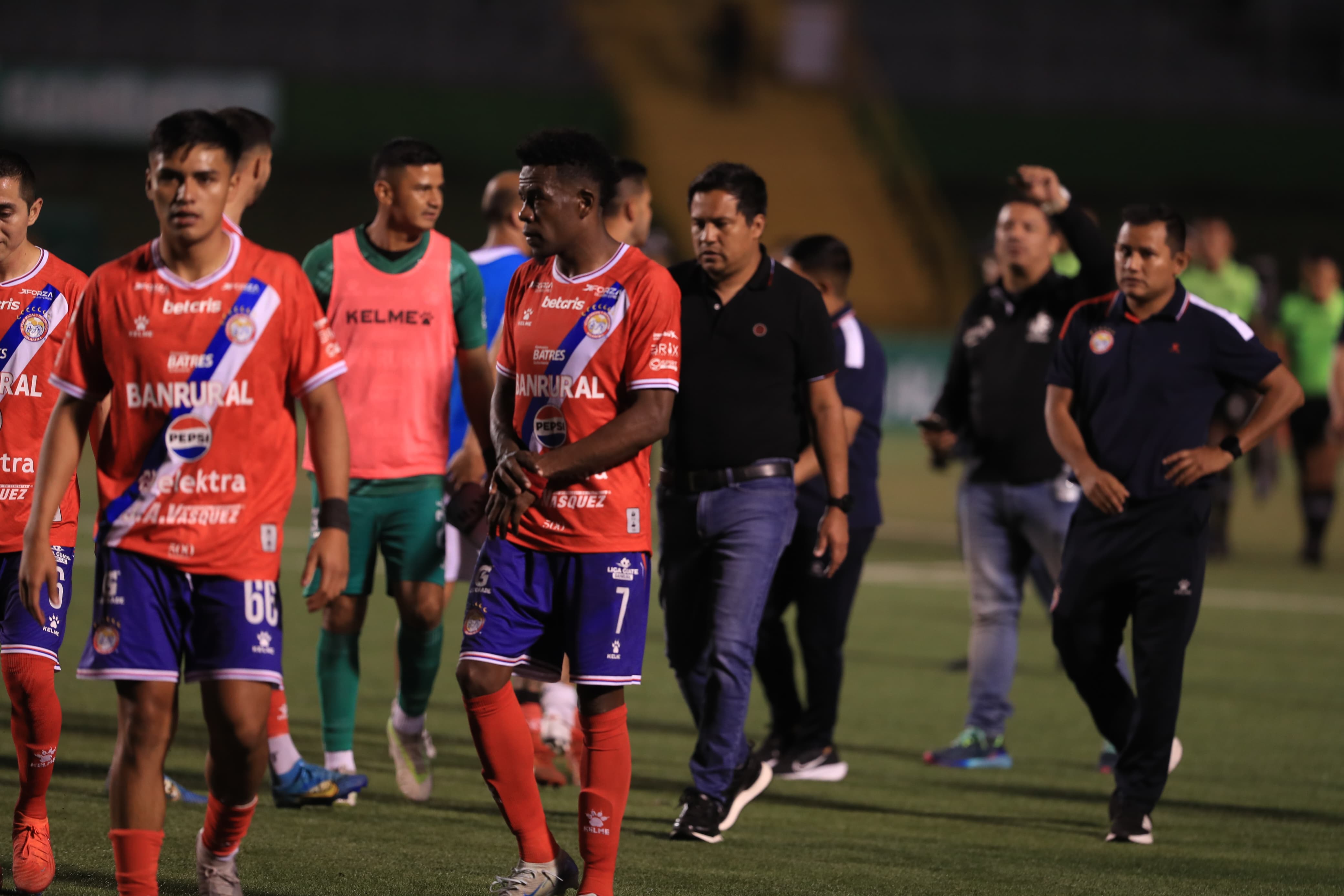 El saldo de Xelajú MC tras el duelo ante Comunicaciones: 5 expulsados y posibles sanciones