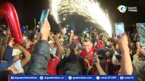 Nacido en Portugal pero reconocido en el mundo entero. Cristiano Ronaldo dos Santos Aveiro, mejor conocido como CR7, cumple 40 años este 5 de febrero. Seguidores se reúnen este miércoles 5 de febrero en la Plaza del Obelisco en Ciudad de Guatemala, luego de una convocatoria global para celebrar al delantero, figura en equipos como Real Madrid, Juventus, Manchester United y actual jugador del Al-Nassr de la Liga Profesional Saudí.