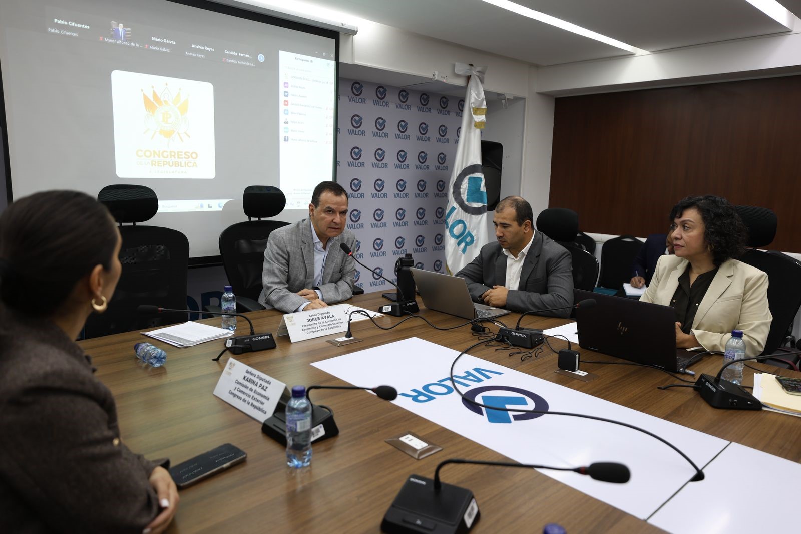 Avanza proceso de selección de directores de la Superintendencia de Competencia