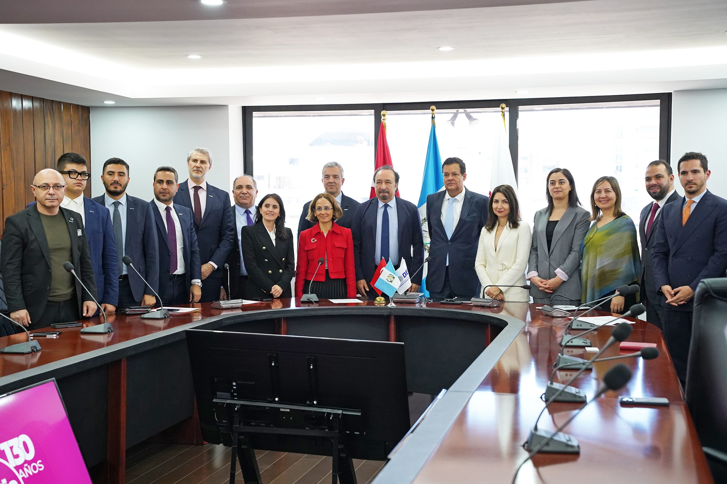 Delegación empresarial de Turquía explora oportunidades de comercio e inversión en Guatemala