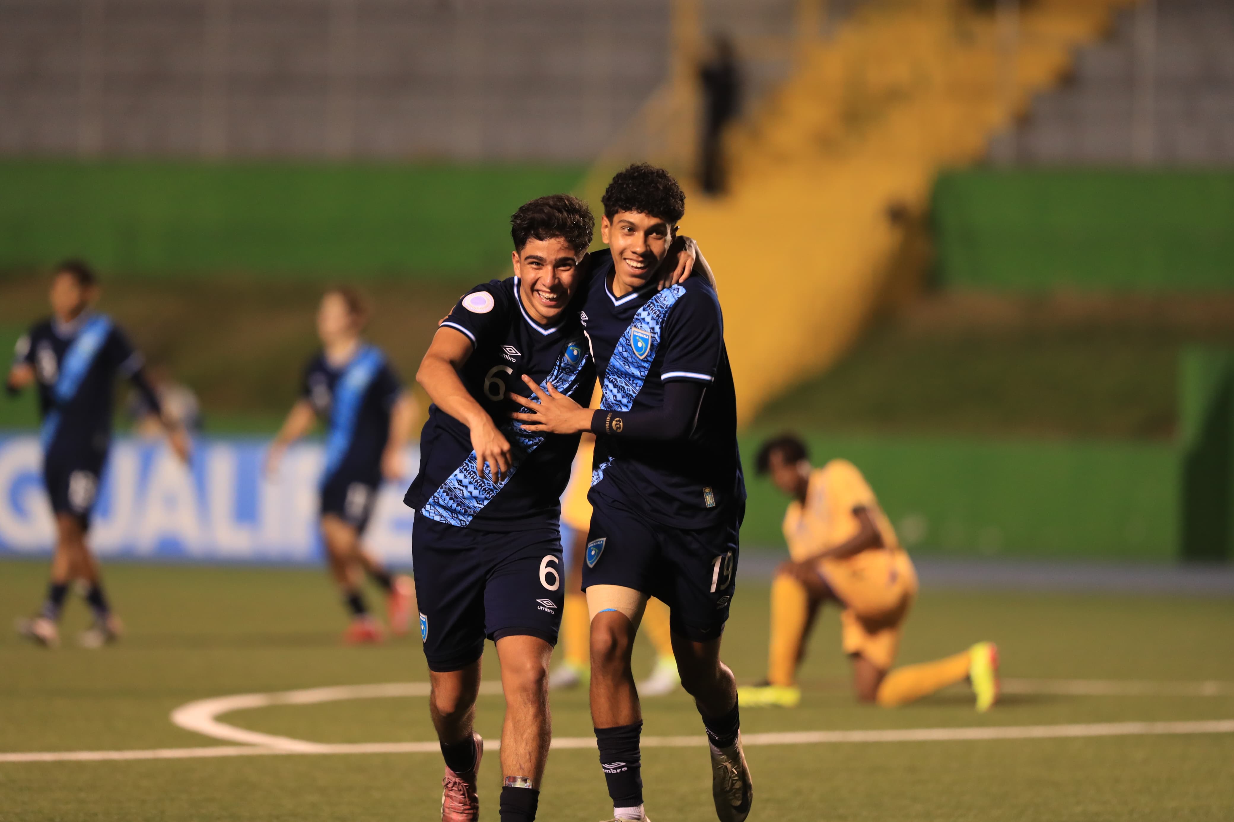 Javier Celis y Claudio de Oliveira en la selección de Guatemala.