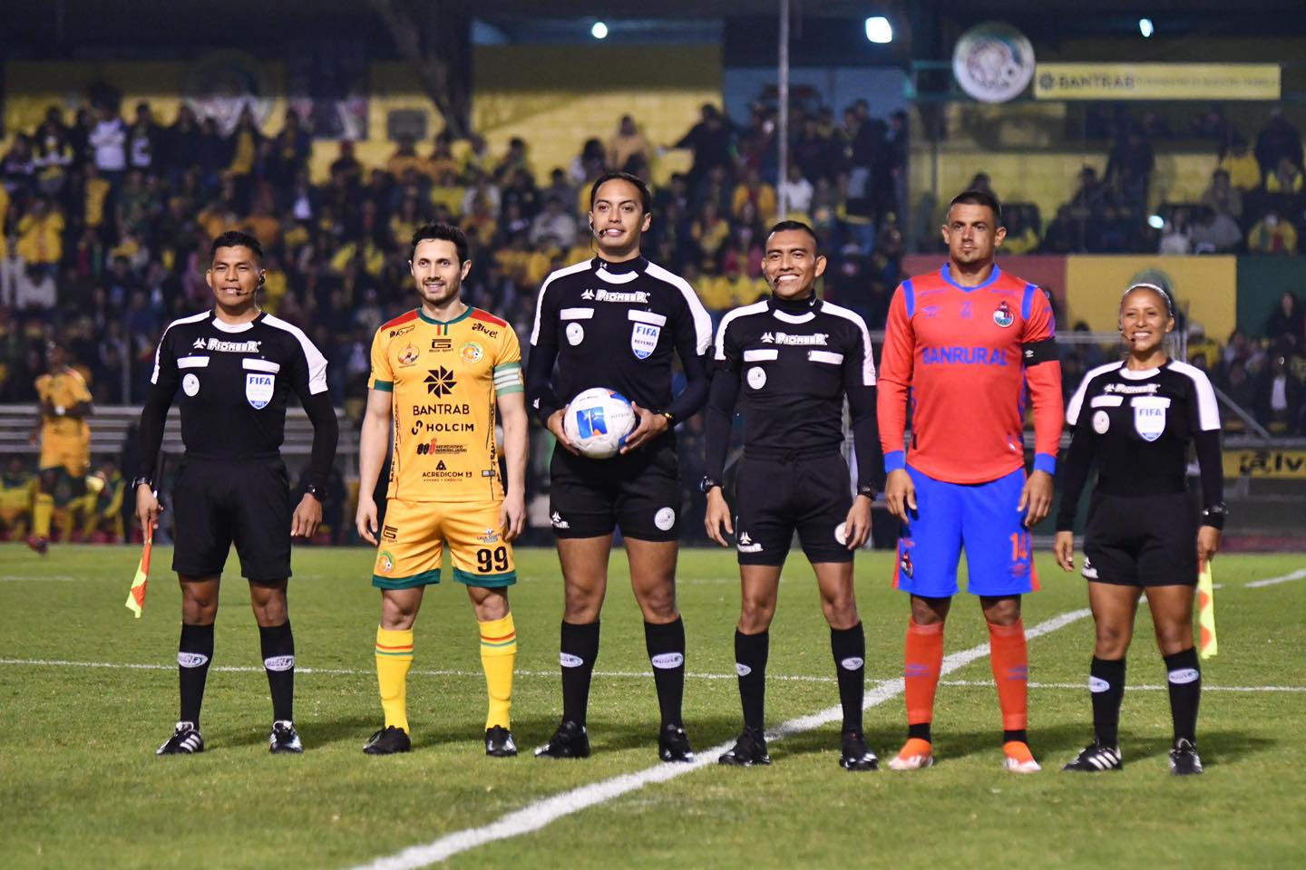 Liga Nacional: Las decisiones arbitrales que marcaron la polémica en la jornada 10