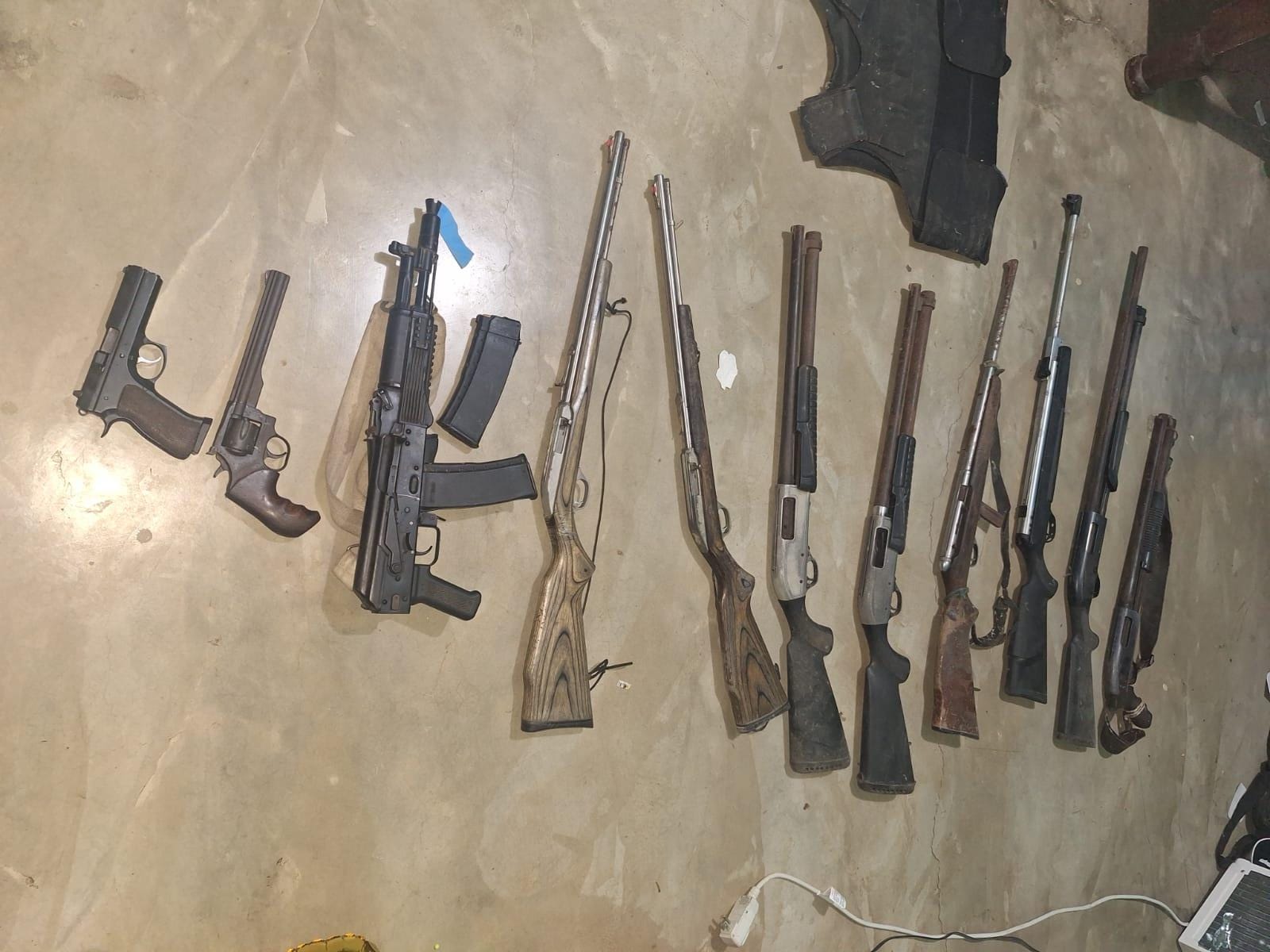 Fusiles, escopetas y armas cortas: PNC incauta armamento vinculado a sicarios en San Marcos